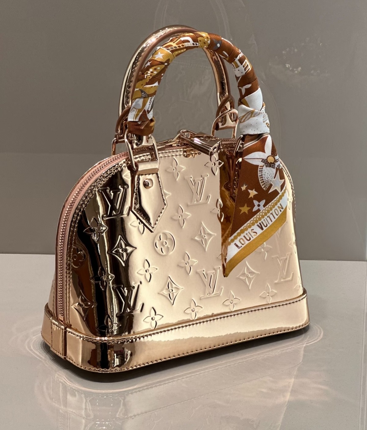 Louis Vuitton Basic Bag Silver M-l