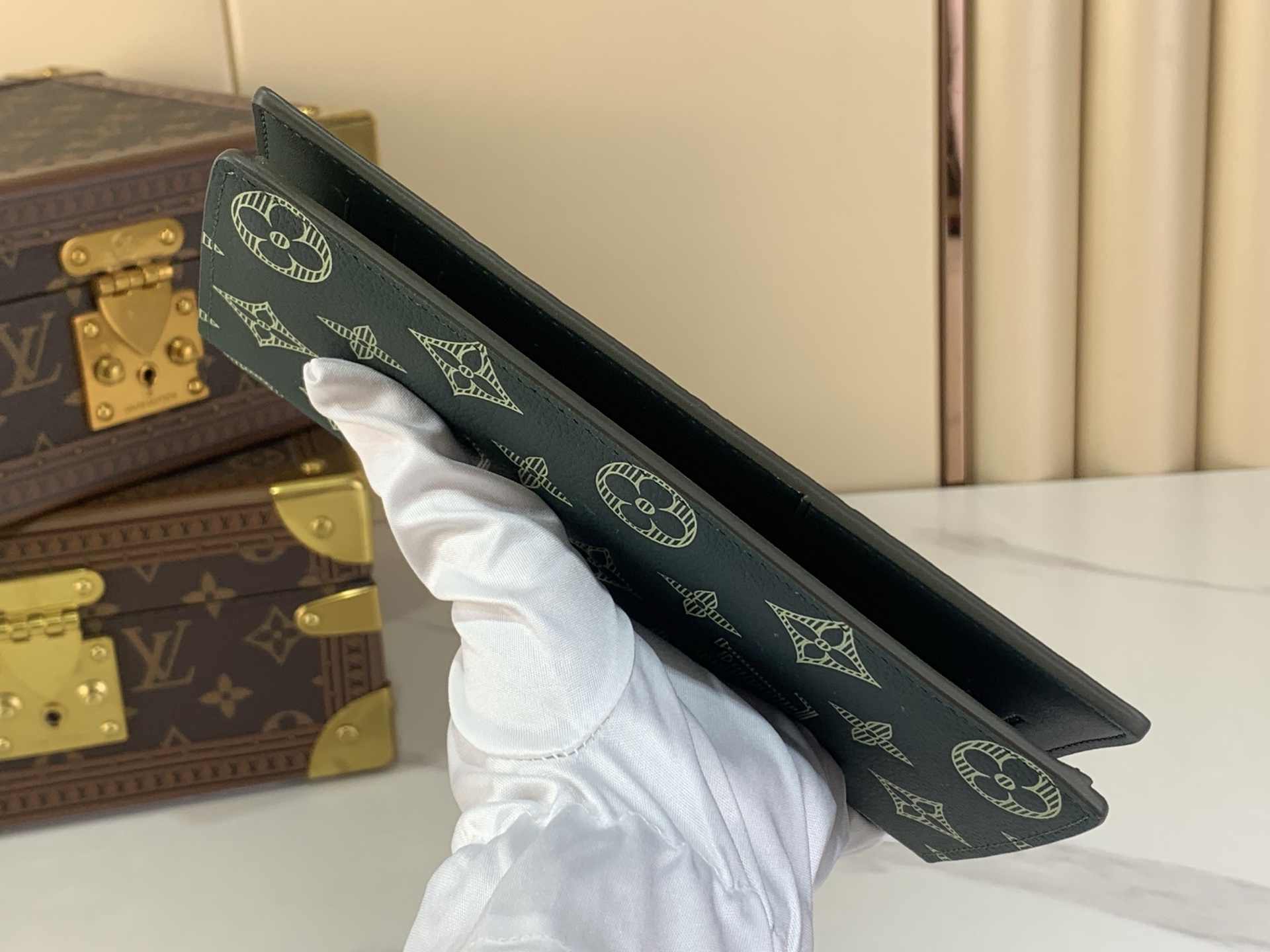 Louis Vuitton Basic Bag Canvas Blue M-l-s