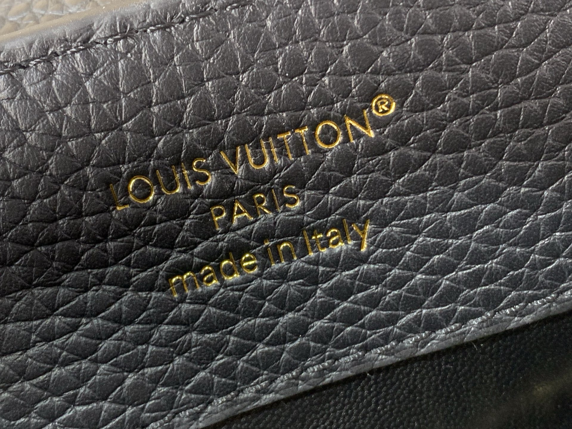 Louis Vuitton Basic Bag Black M-s