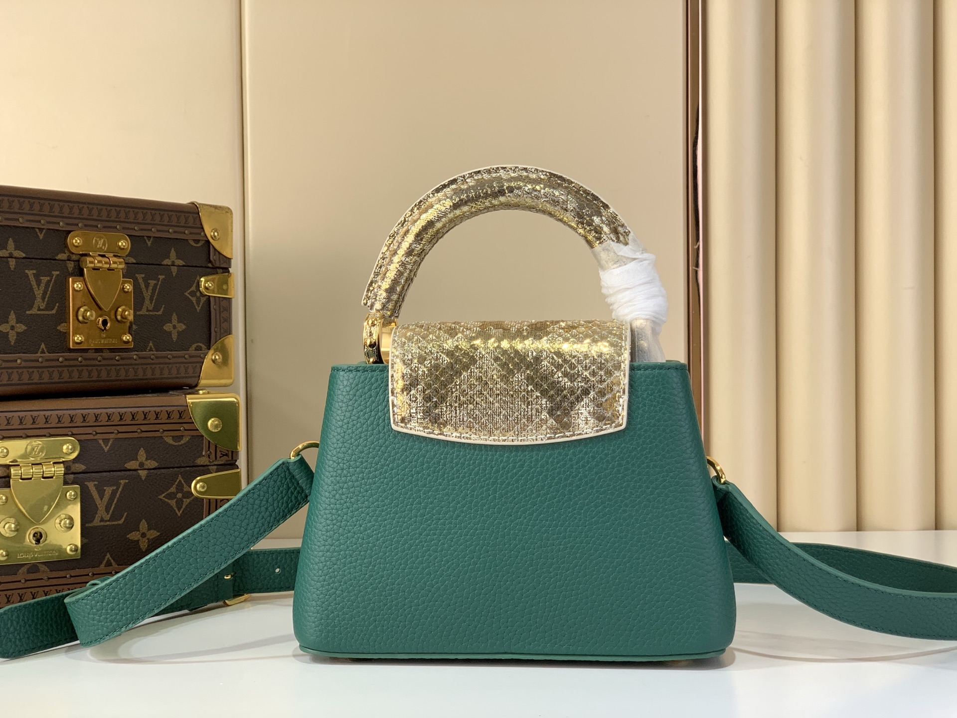 Louis Vuitton Basic Bag Green M-s