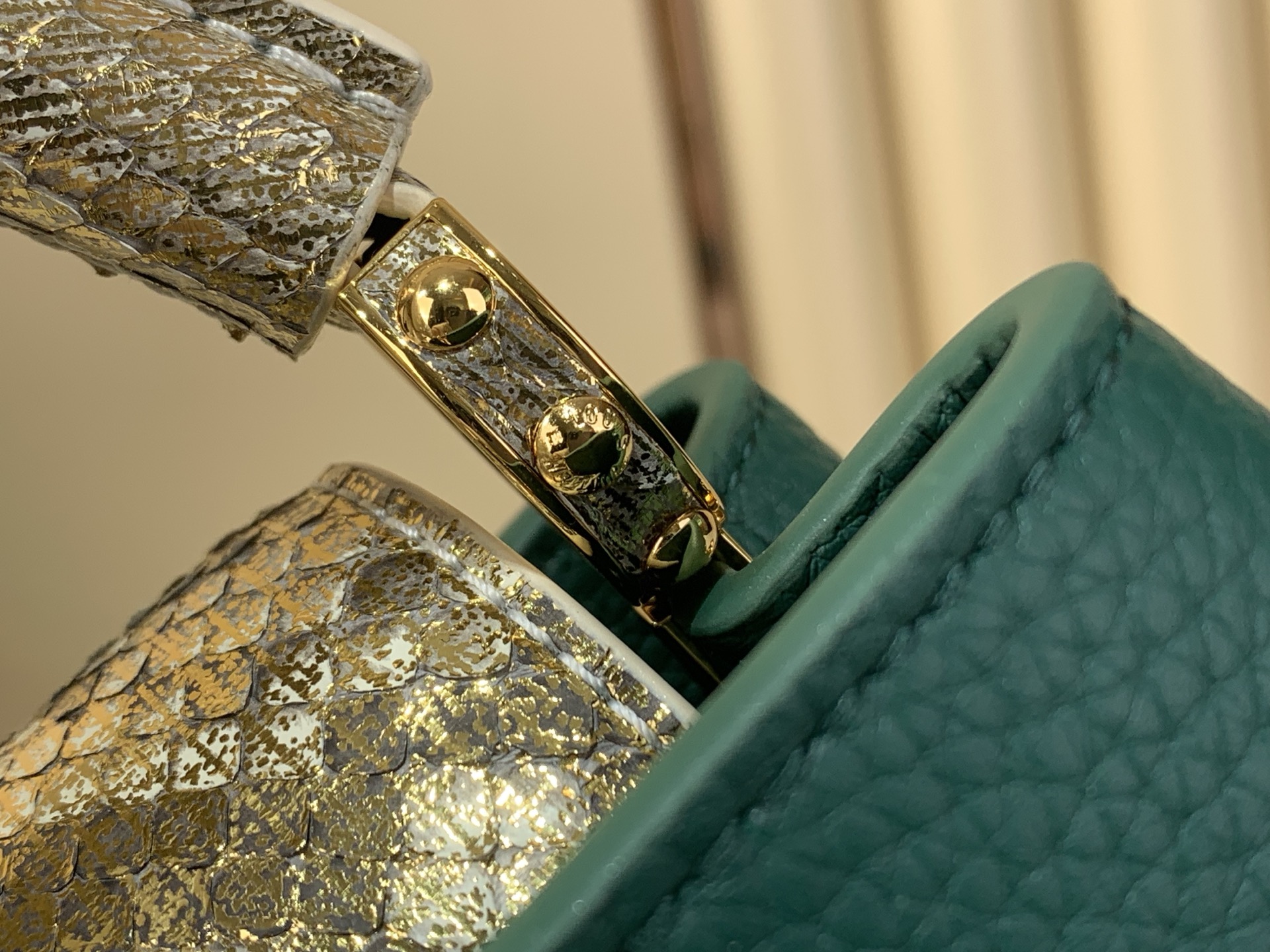 Louis Vuitton Basic Bag Green M-s