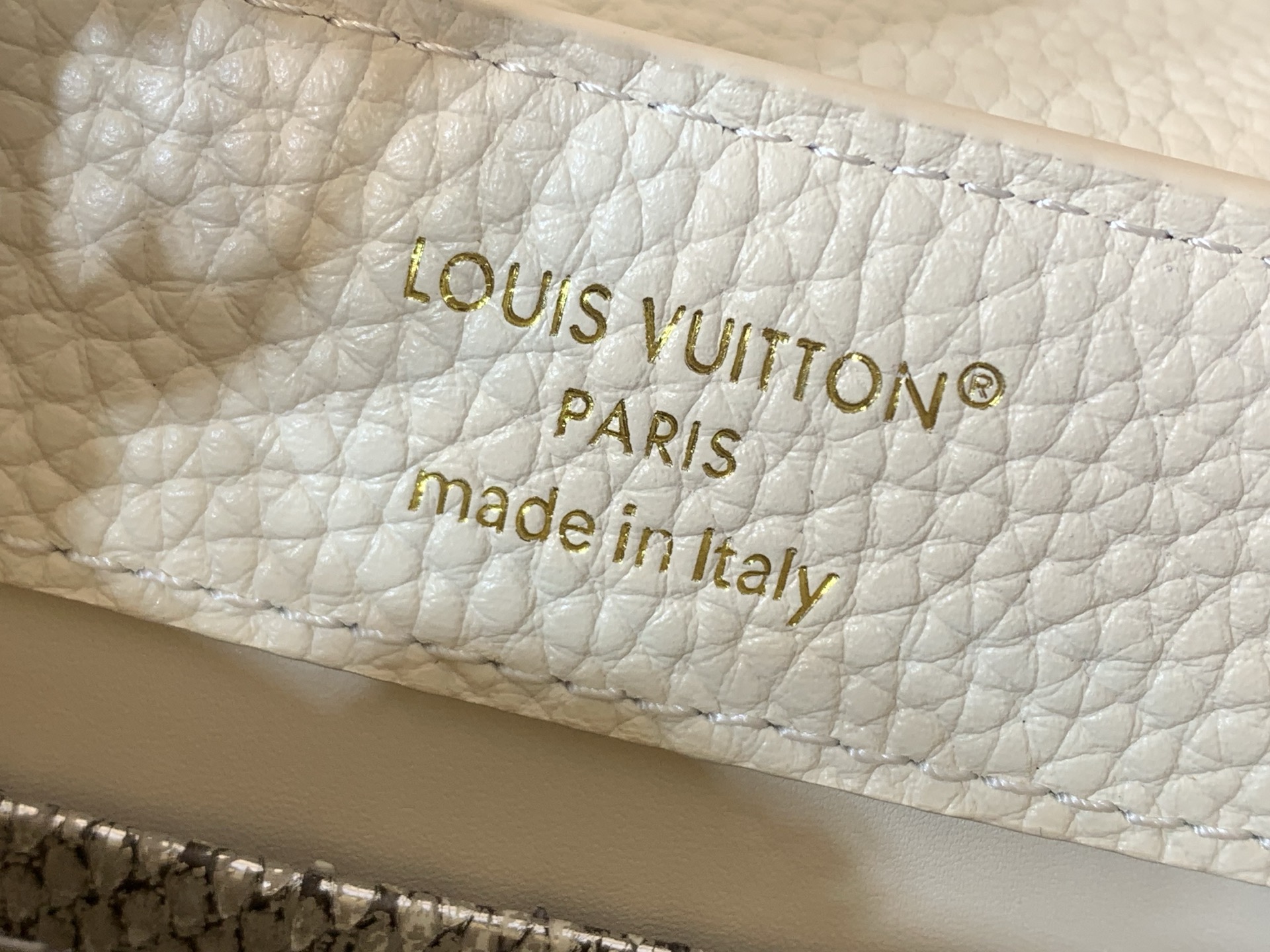 Louis Vuitton Basic Bag White M-s