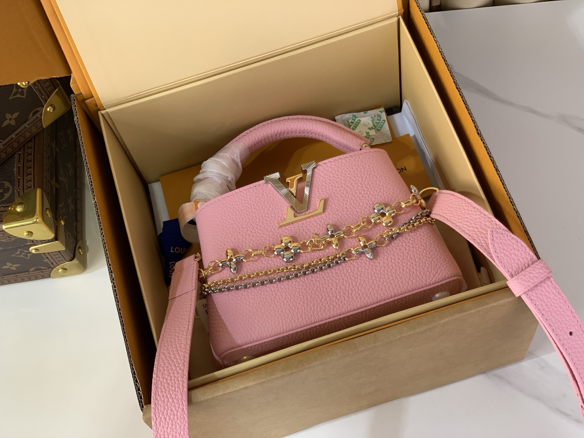 Louis Vuitton Basic Bag Pink M-s