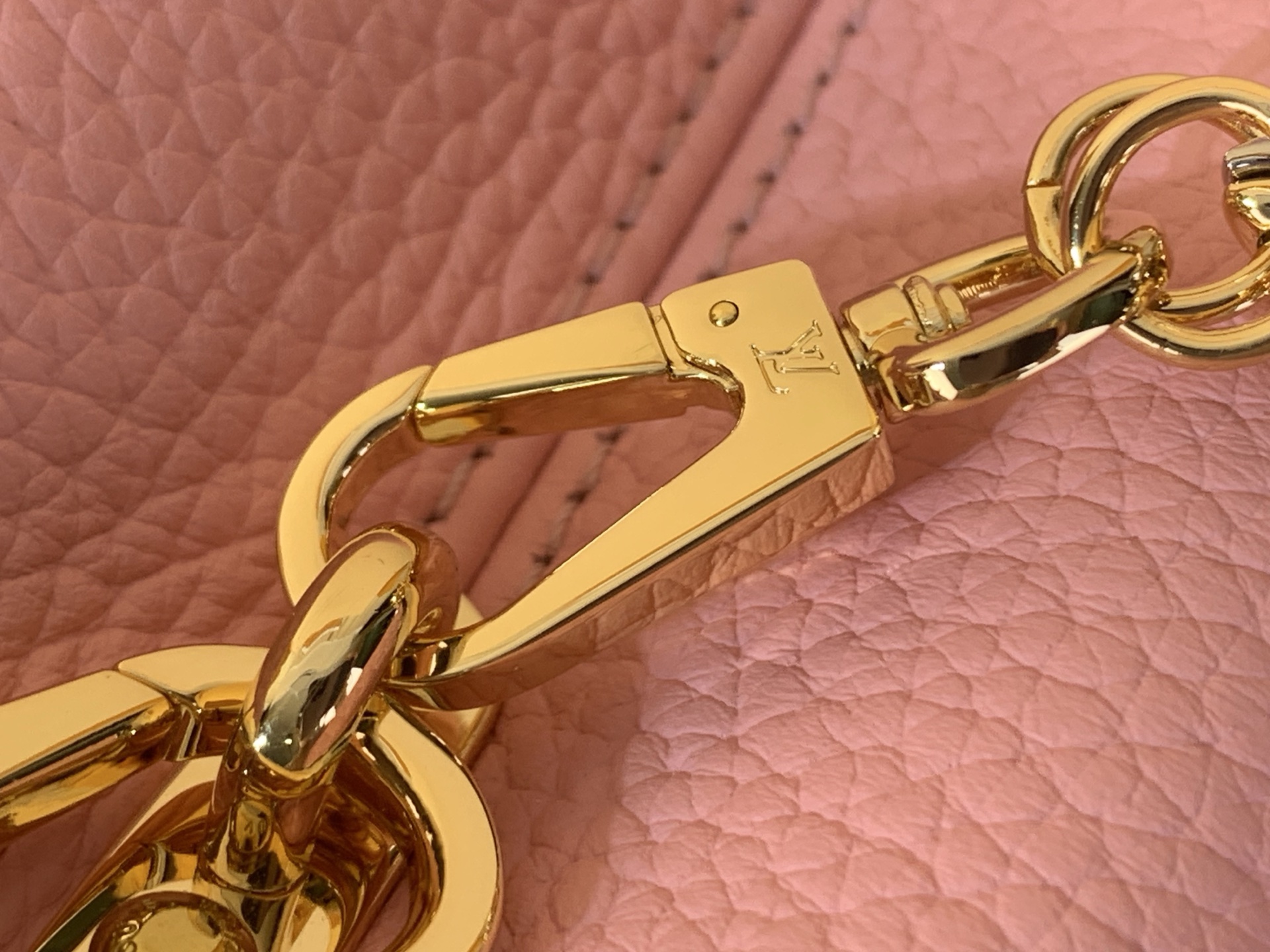 Louis Vuitton Basic Bag Pink M-s