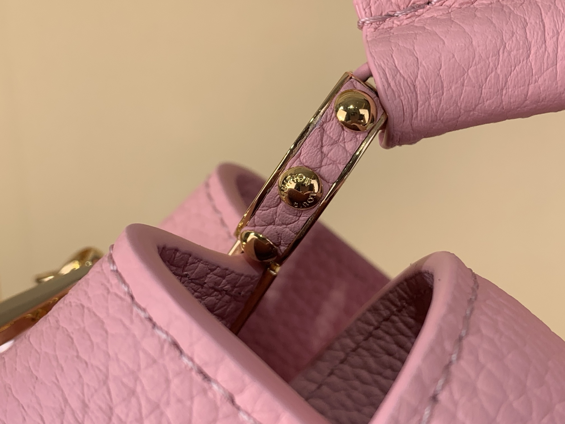 Louis Vuitton Basic Bag Pink M-s