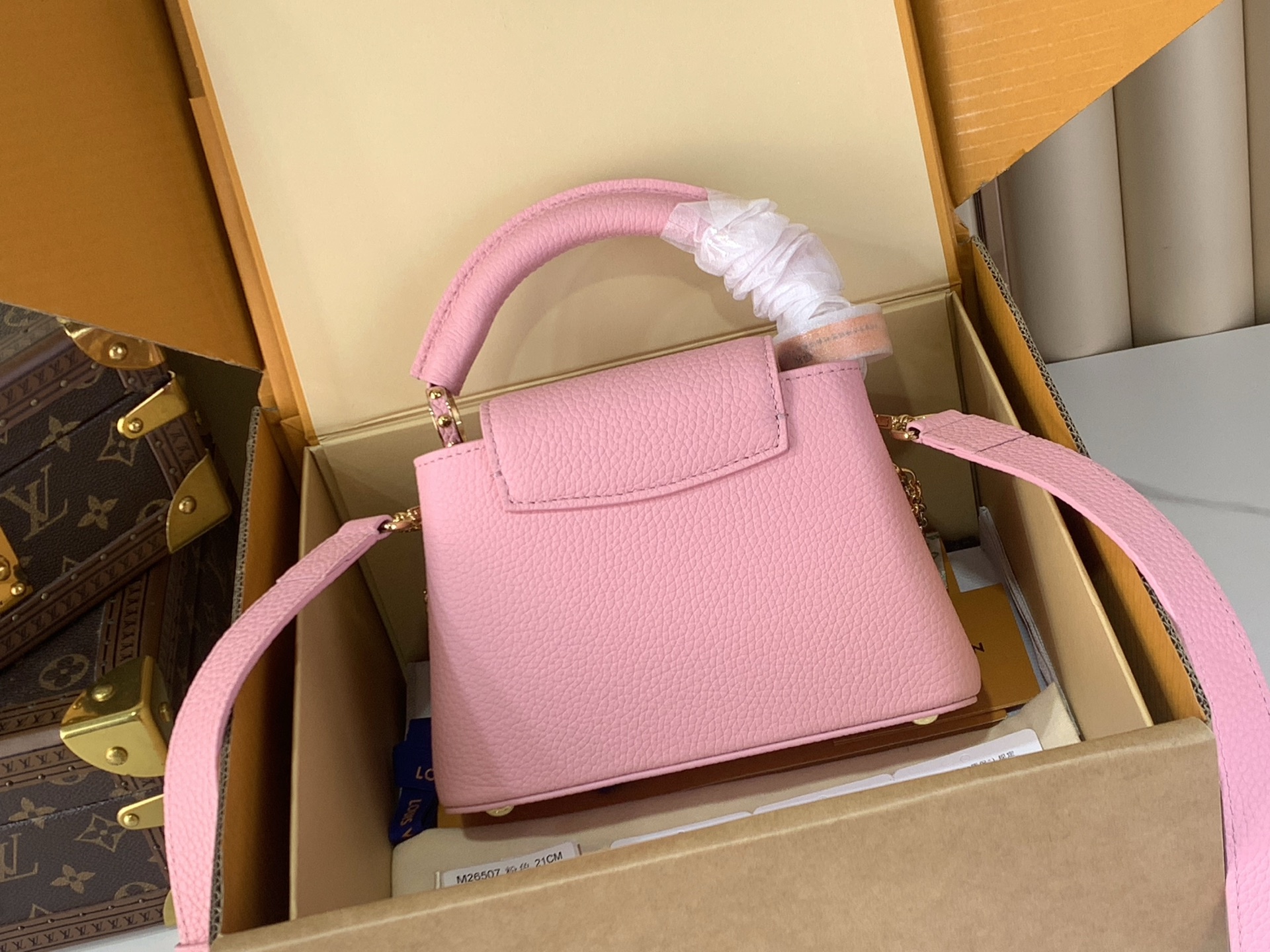 Louis Vuitton Basic Bag Pink M-l-s