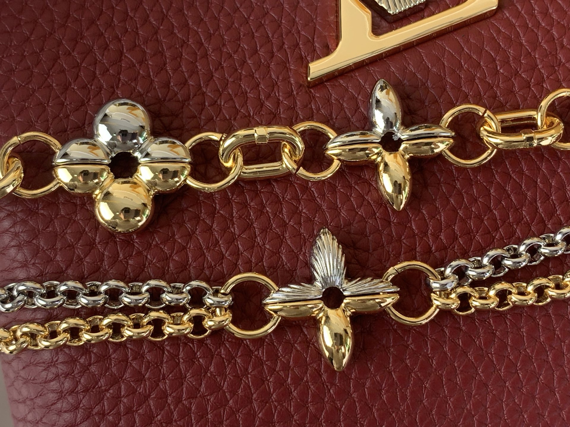 Louis Vuitton Basic Bag M-l-s