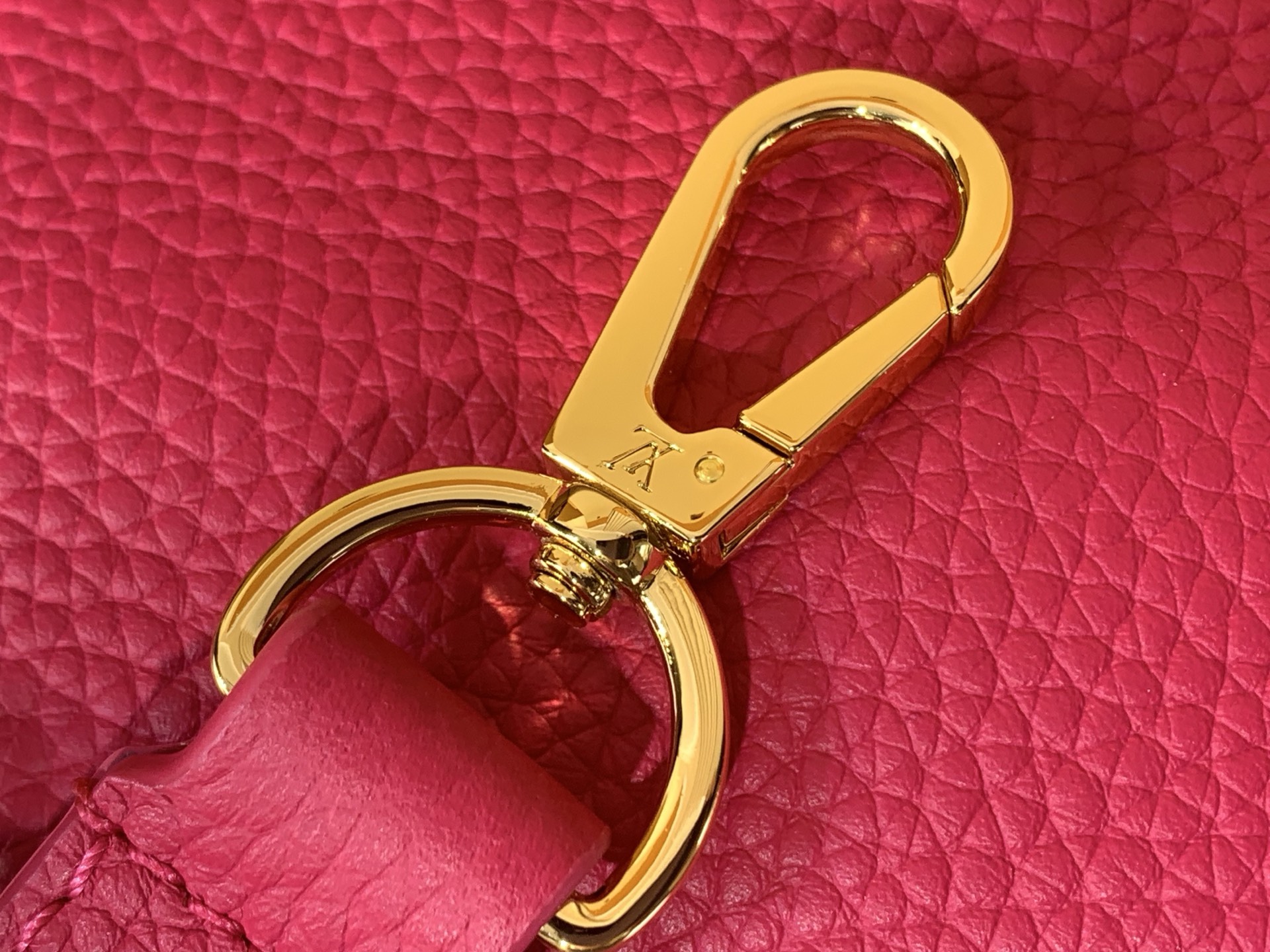 Louis Vuitton Basic Bag M-l-s