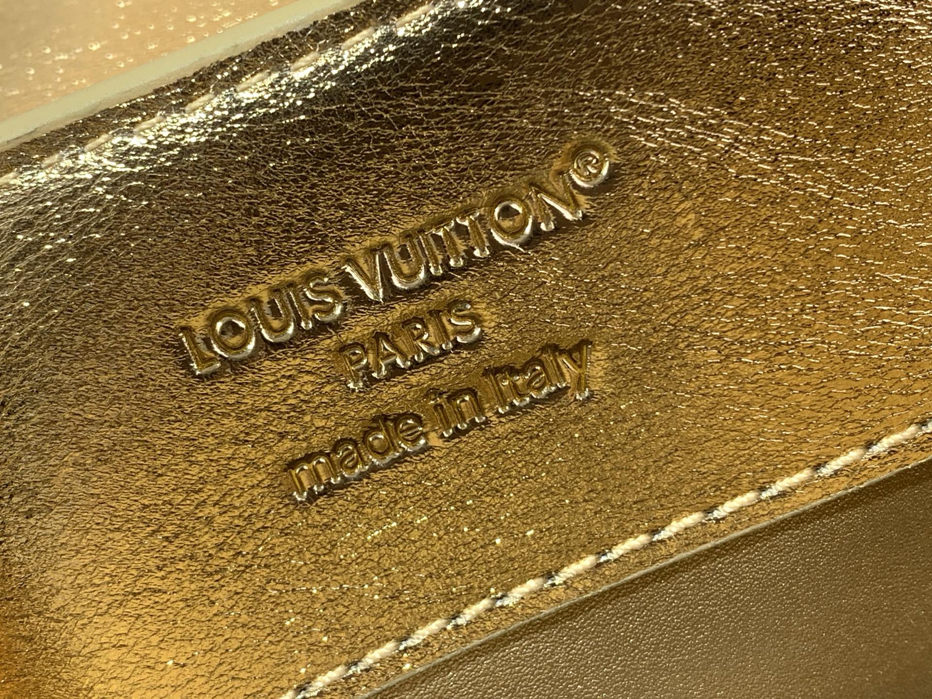 Louis Vuitton Basic Bag Gold M-l-s