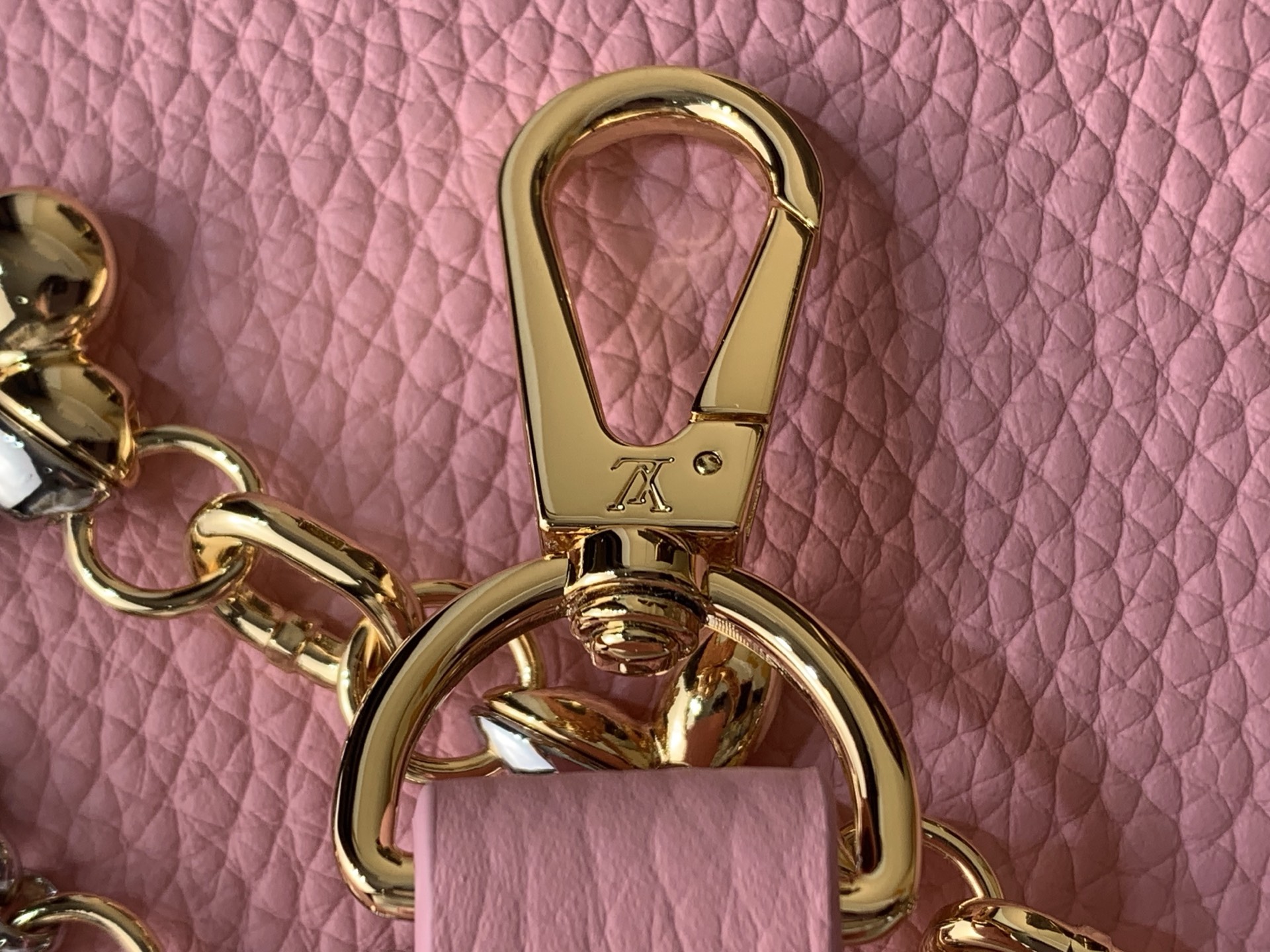 Louis Vuitton Basic Bag Pink M-s