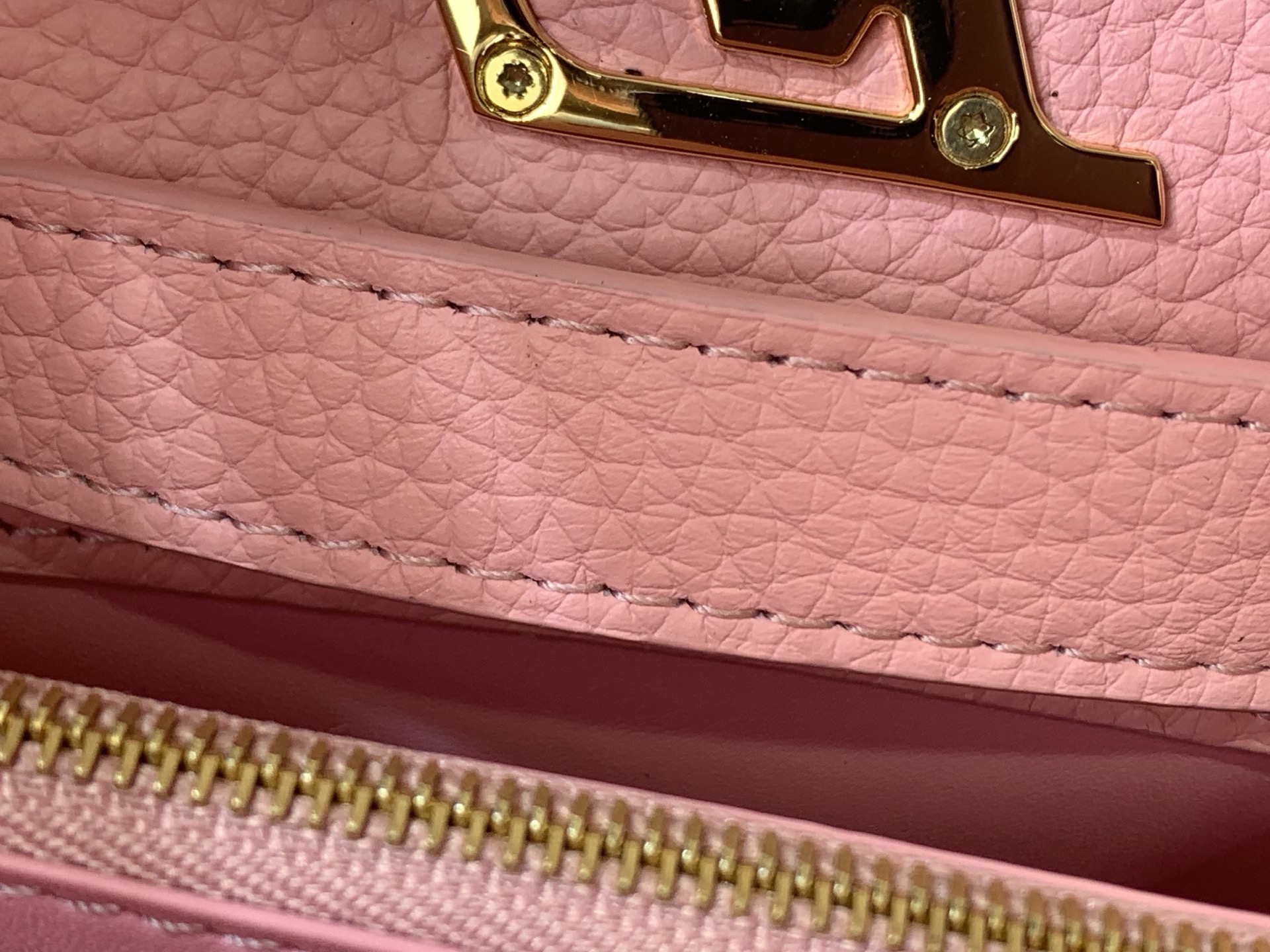 Louis Vuitton Basic Bag Pink M-s