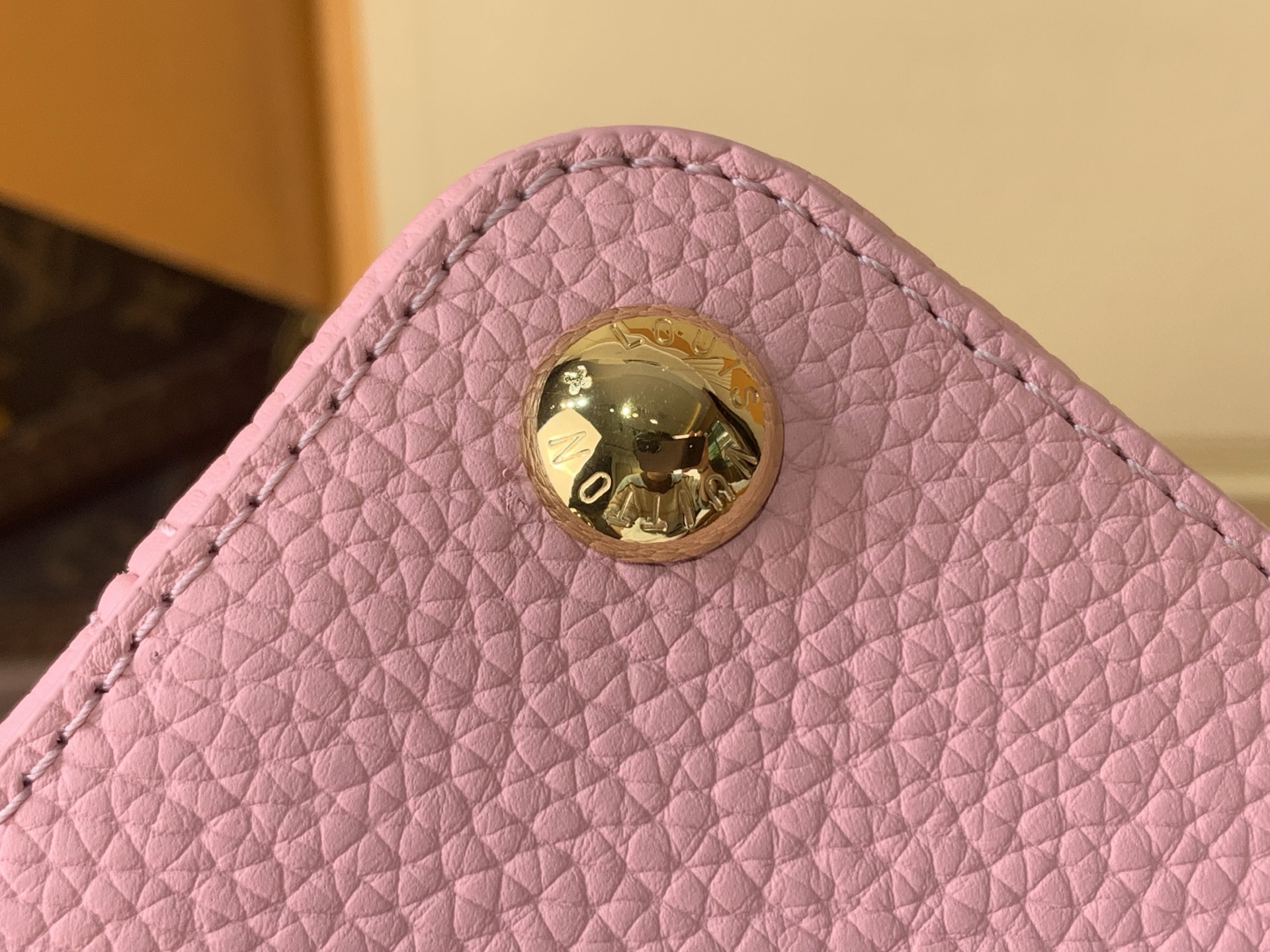 Louis Vuitton Basic Bag Pink M-s