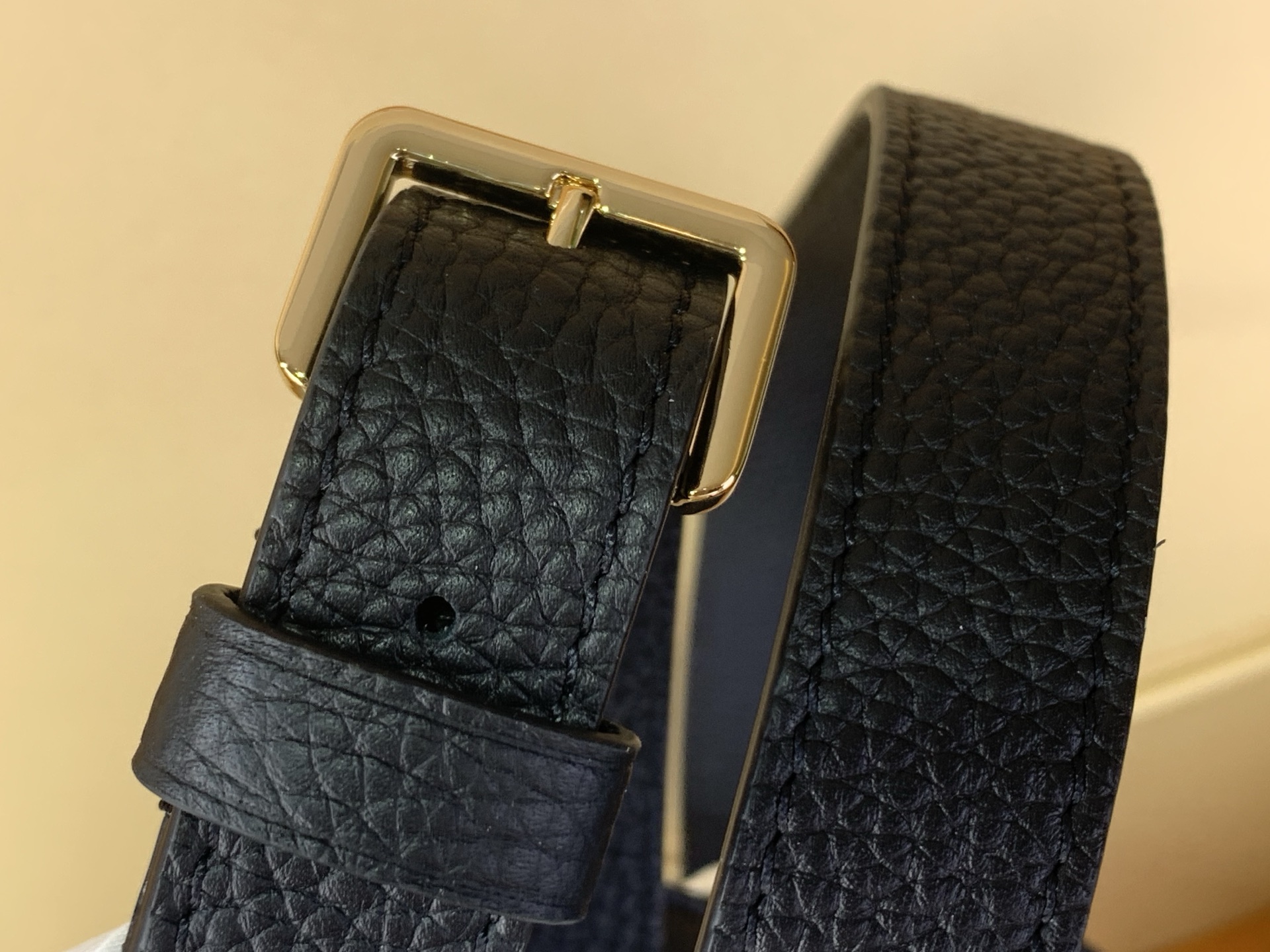 Louis Vuitton Basic Bag Black M-s