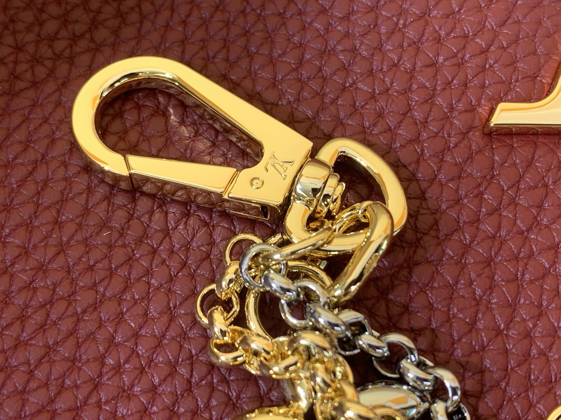 Louis Vuitton Basic Bag M-s