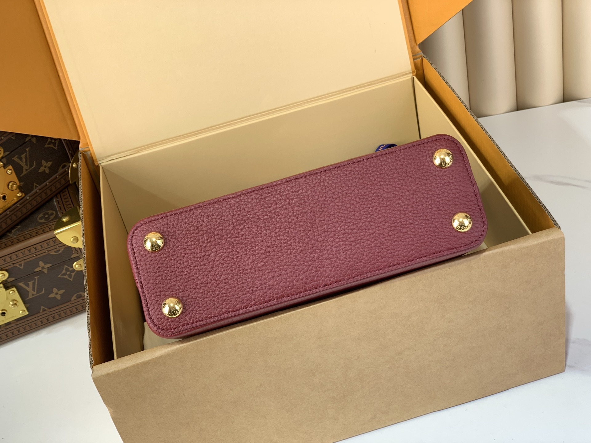 Louis Vuitton Basic Bag M-l-s