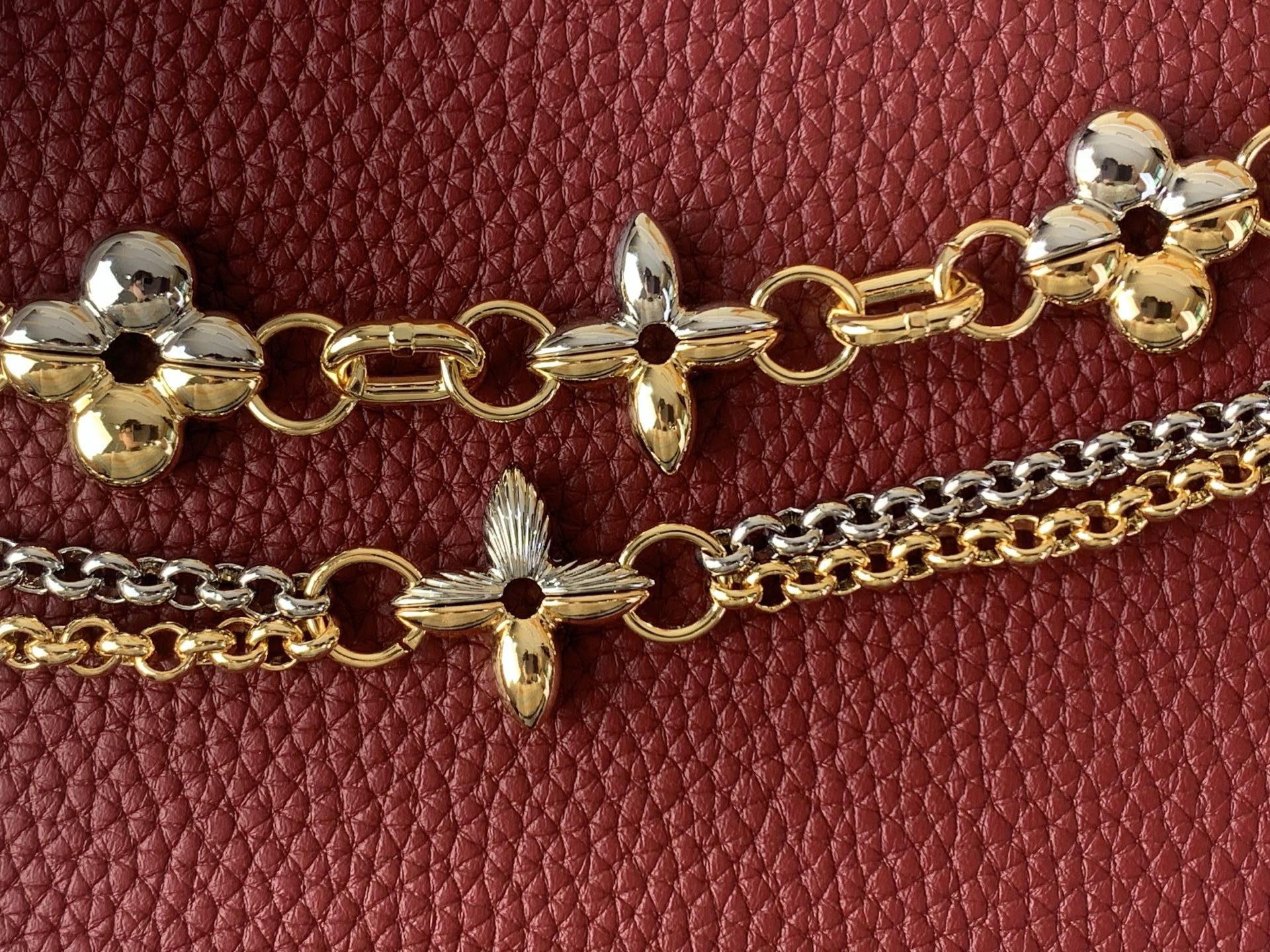 Louis Vuitton Basic Bag M-l-s