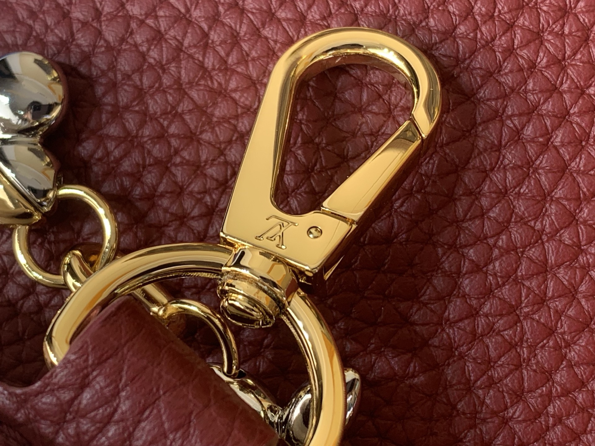 Louis Vuitton Basic Bag M-l-s