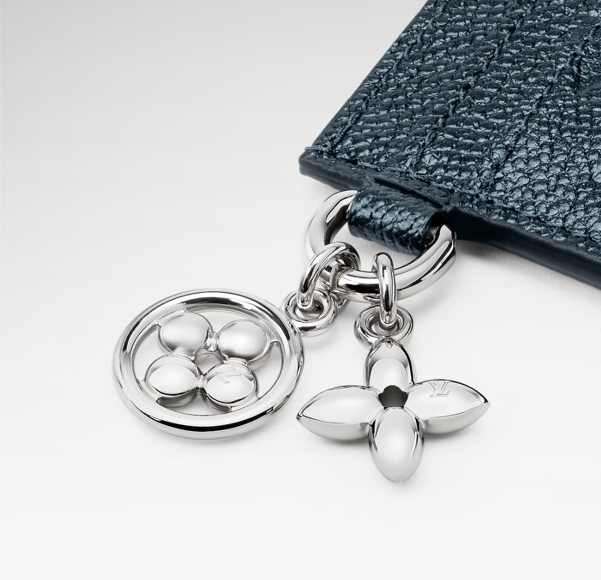 Louis Vuitton Basic Bag Blue M-l-s