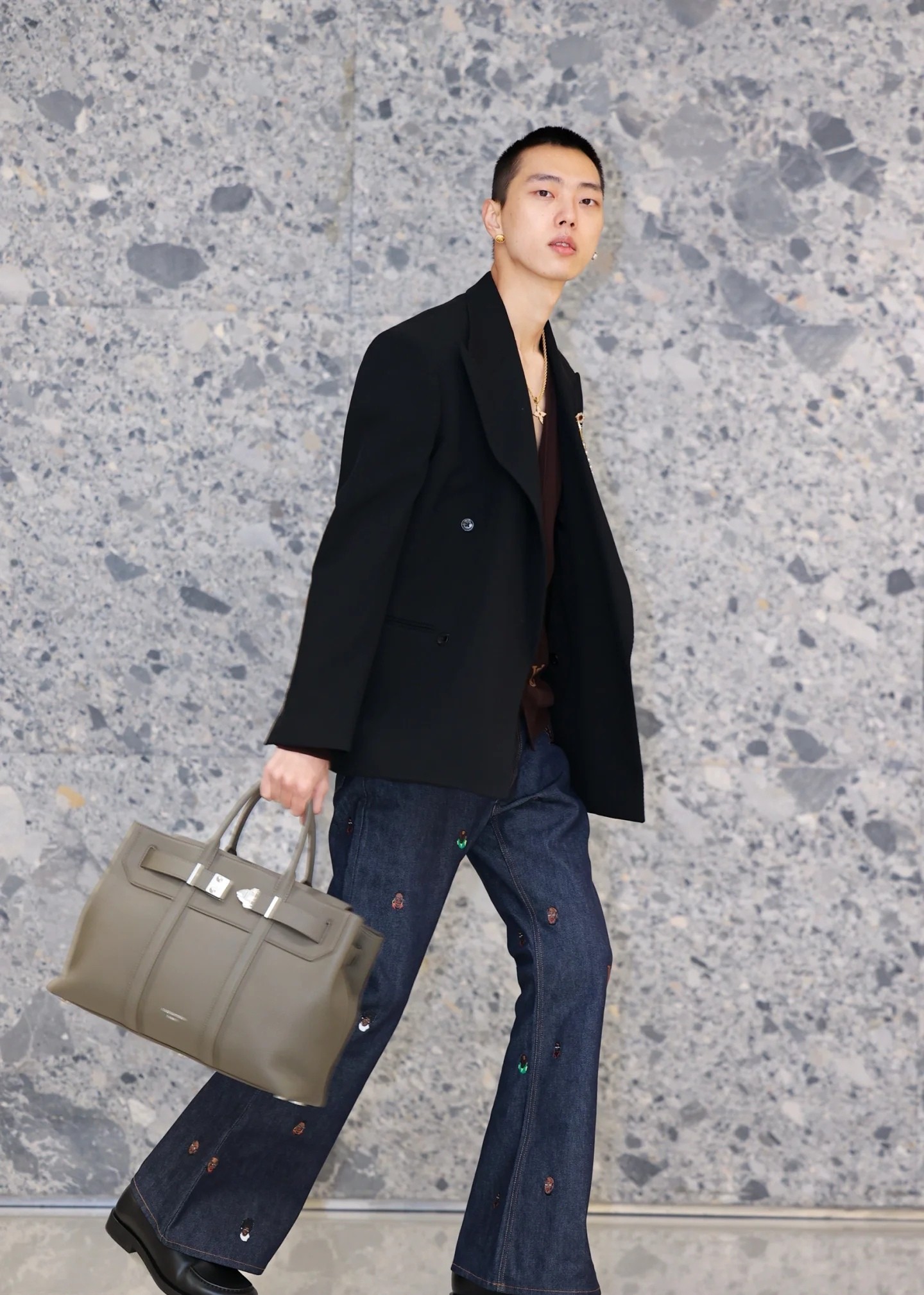 Louis Vuitton Tote Bag Black M-s