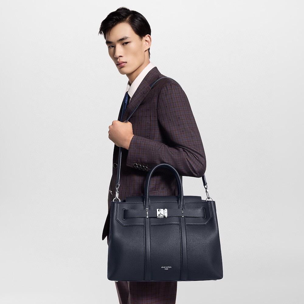 Louis Vuitton Tote Bag Black M-s