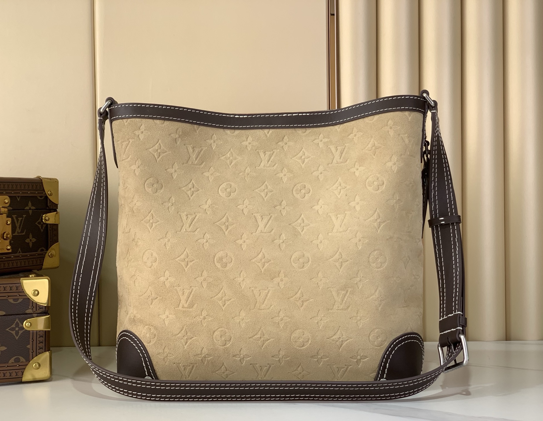 Louis Vuitton Basic Bag Canvas M-s