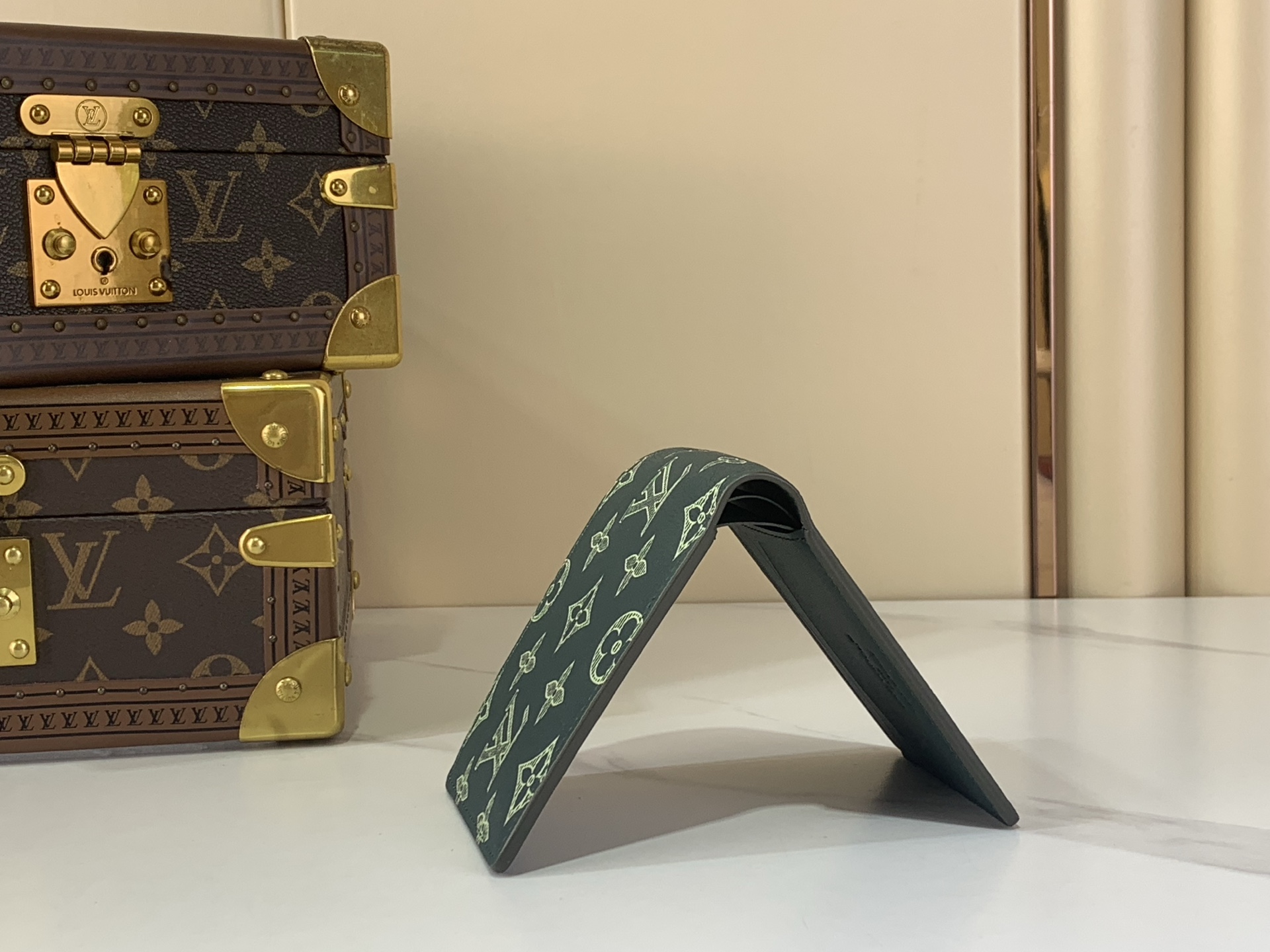 Louis Vuitton Basic Bag Cow Leather Green M-l