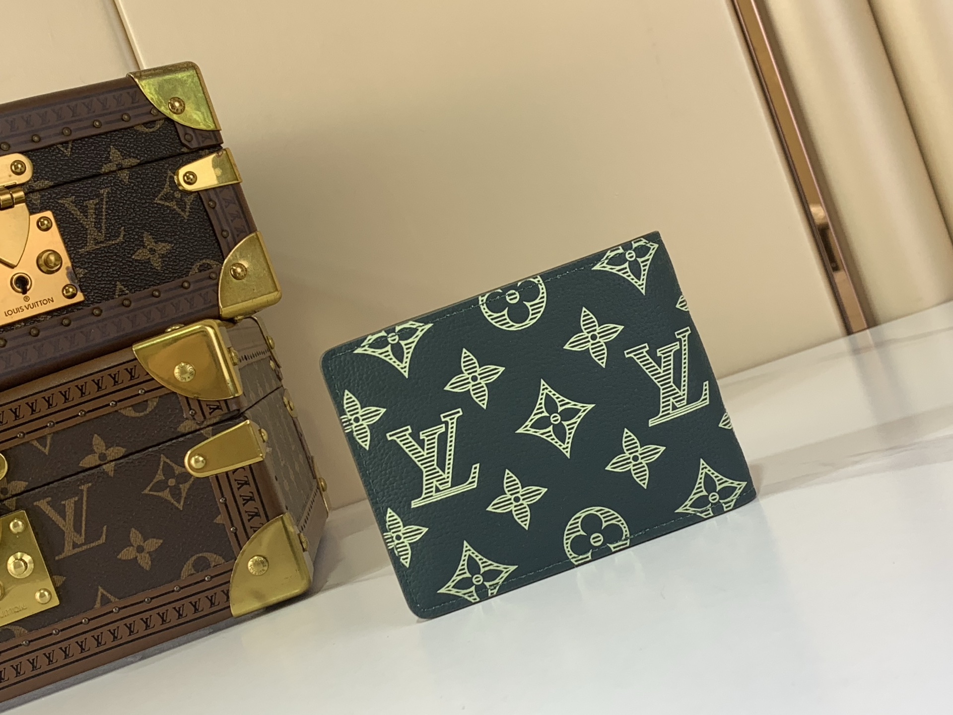 Louis Vuitton Basic Bag Cow Leather Green M-l