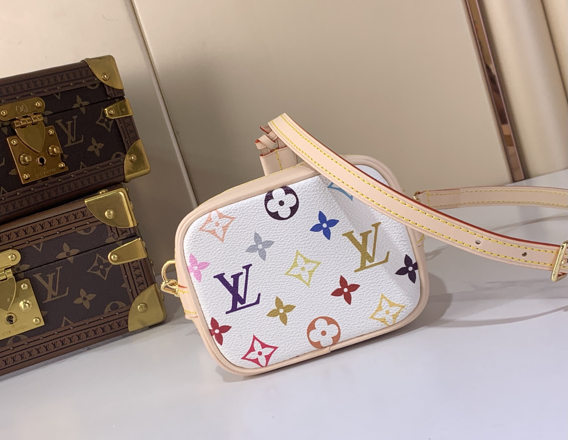 Louis Vuitton Basic Bag Cow Leather M
