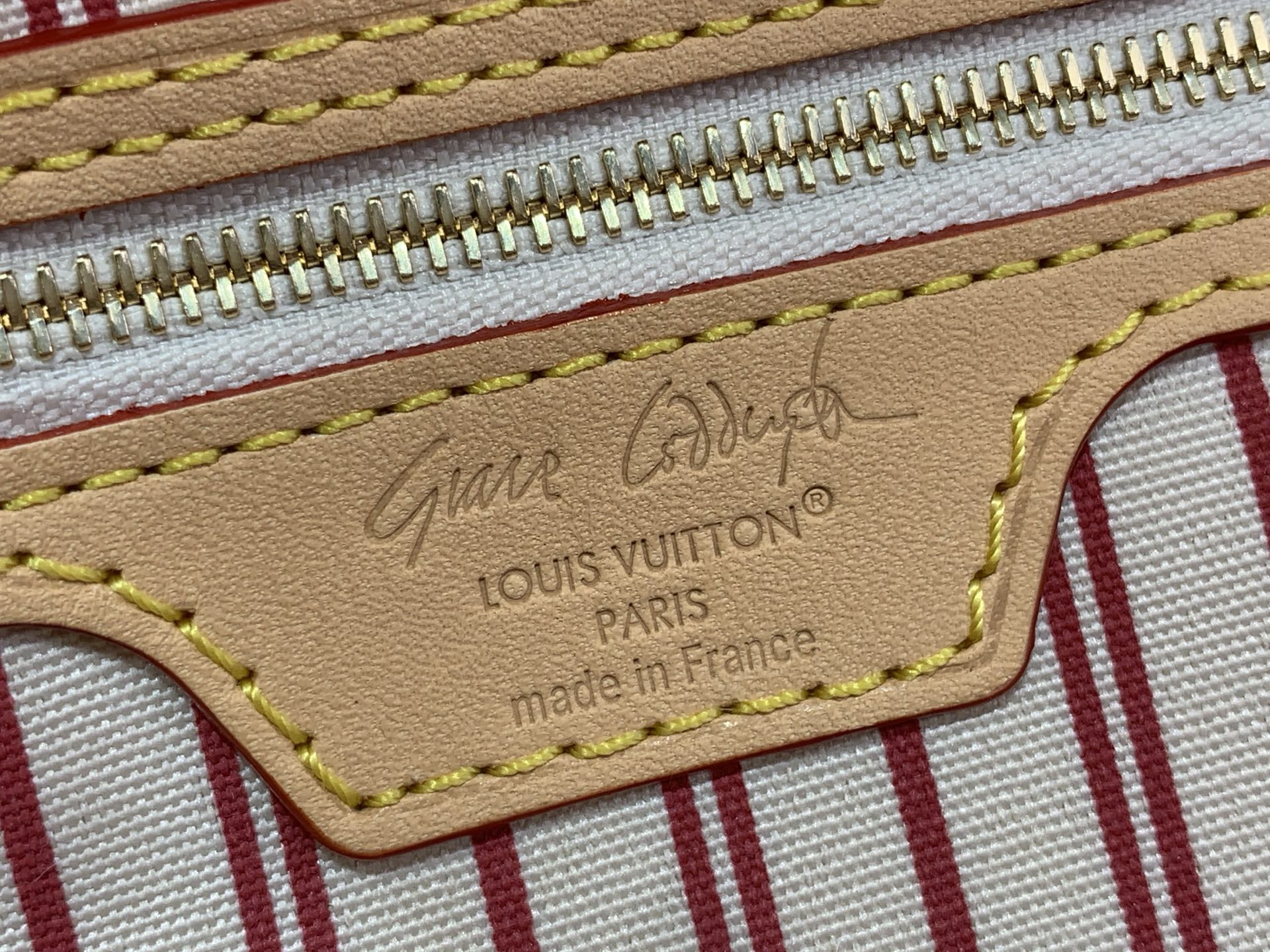 Louis Vuitton Basic Bag M-l-s