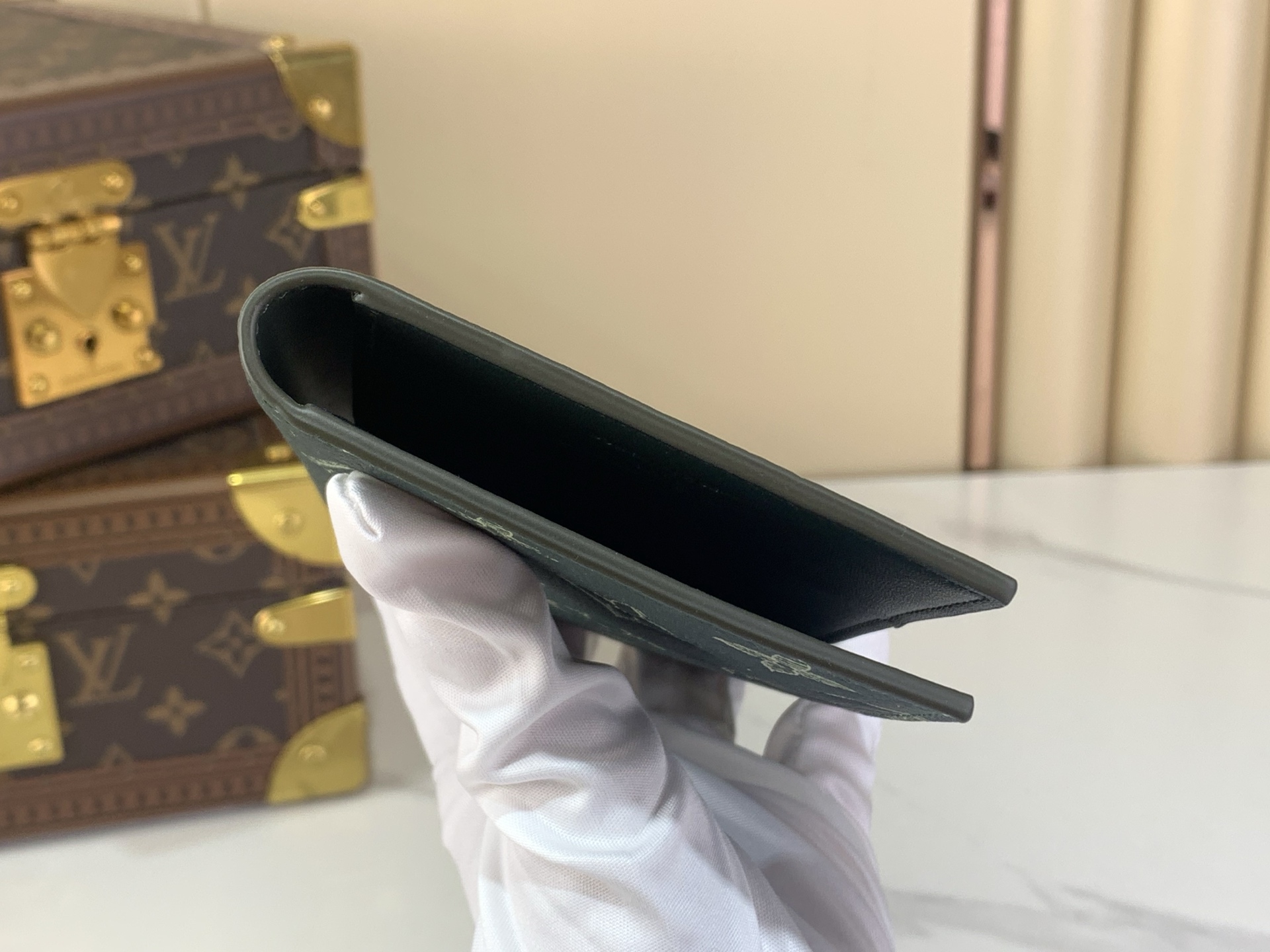 Louis Vuitton Basic Bag Cow Leather Green M-s