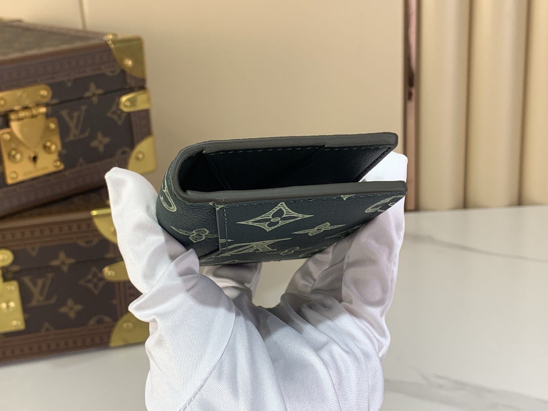 Louis Vuitton Basic Bag Cow Leather Green M