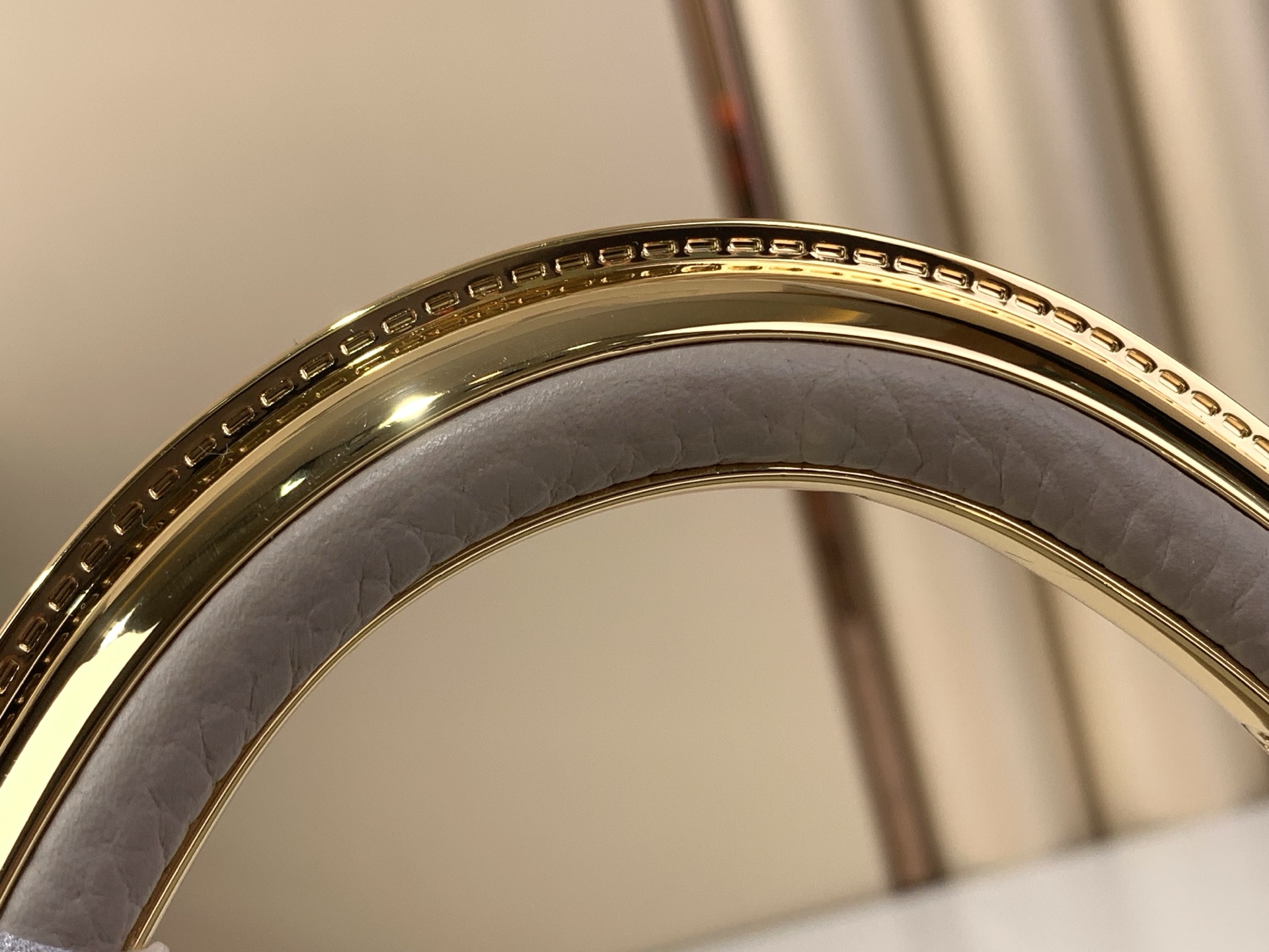 Louis Vuitton Basic Bag Gray M-l-s