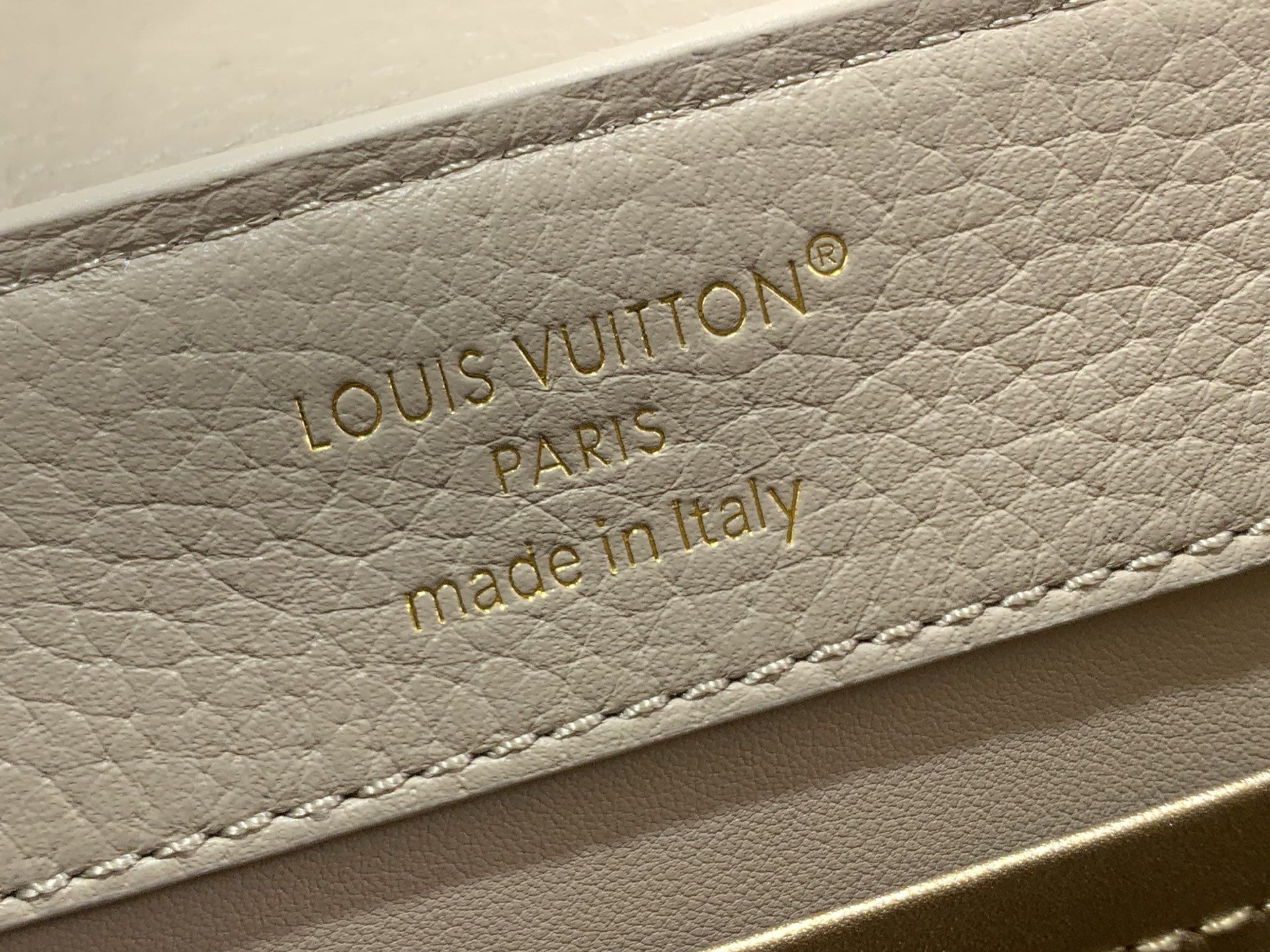 Louis Vuitton Basic Bag Gray M-l-s