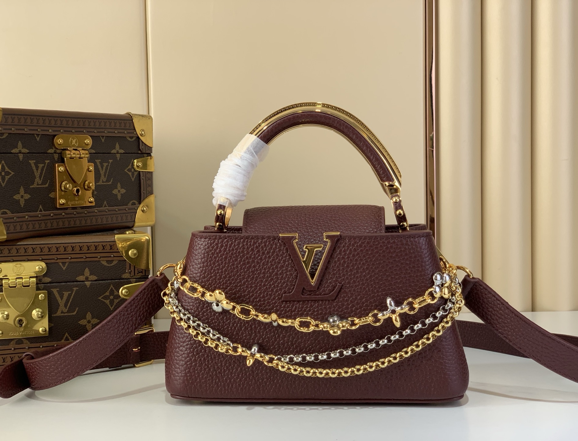 Louis Vuitton Basic Bag M-l-s