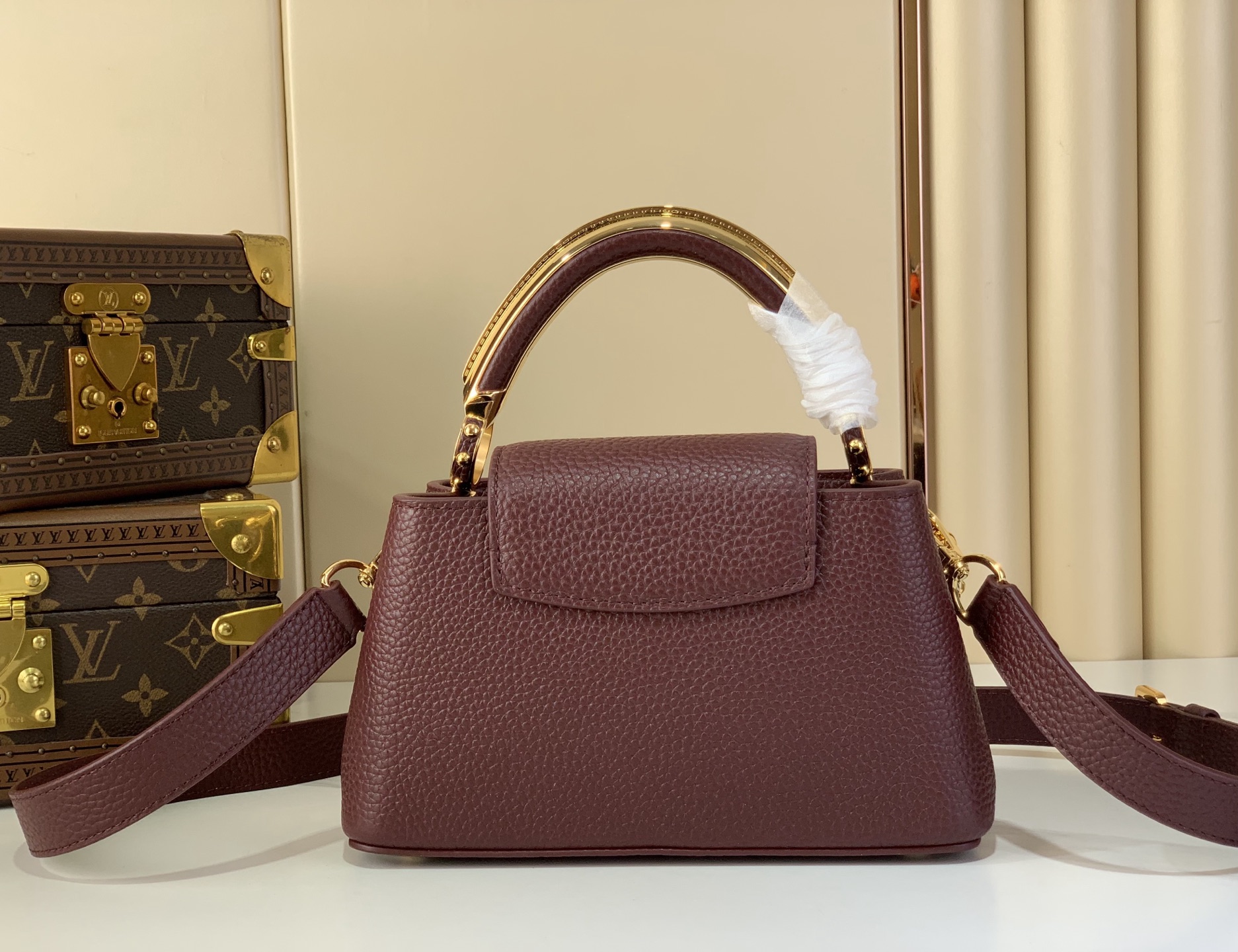 Louis Vuitton Basic Bag M-l-s