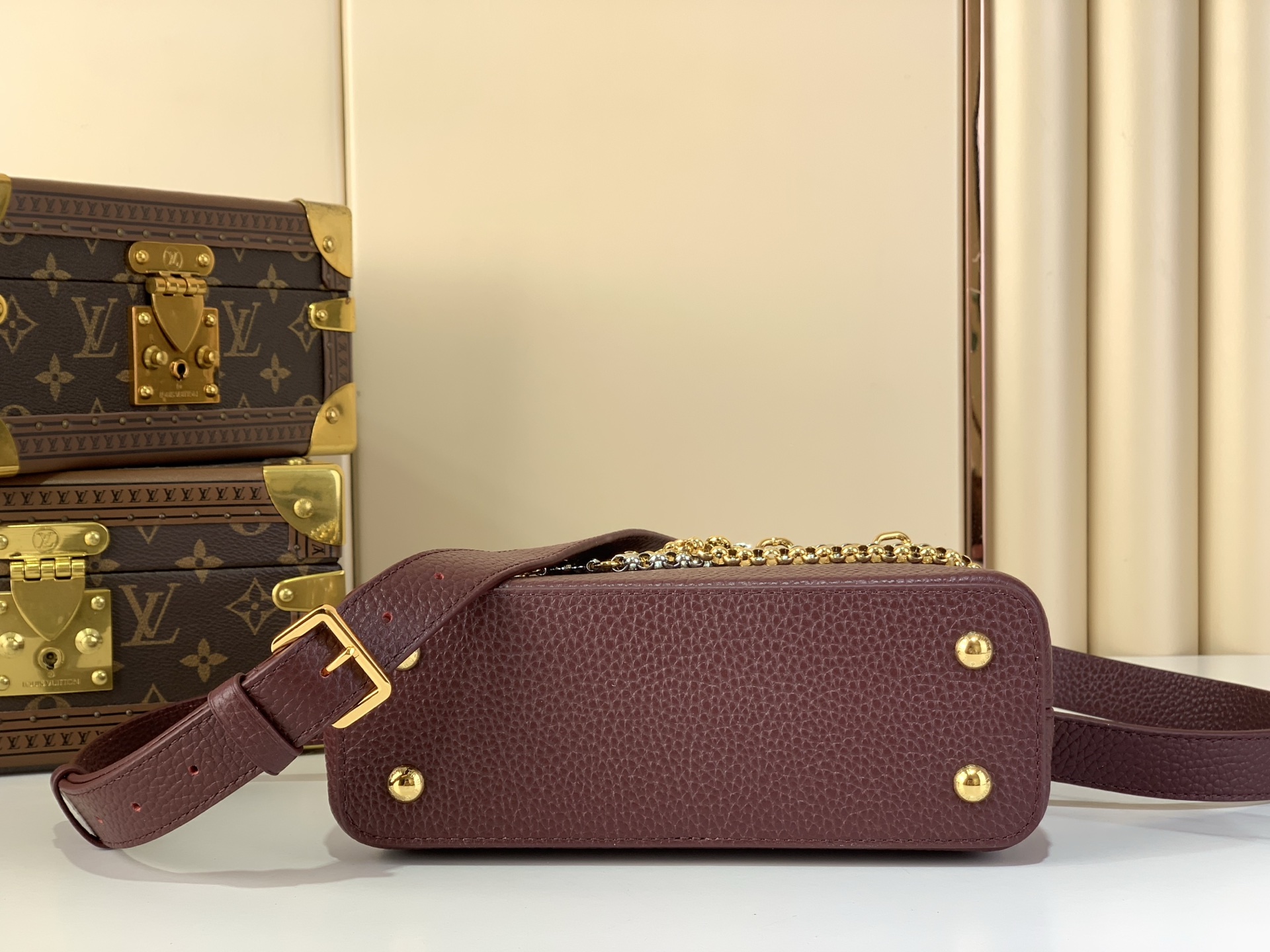 Louis Vuitton Basic Bag M-l-s