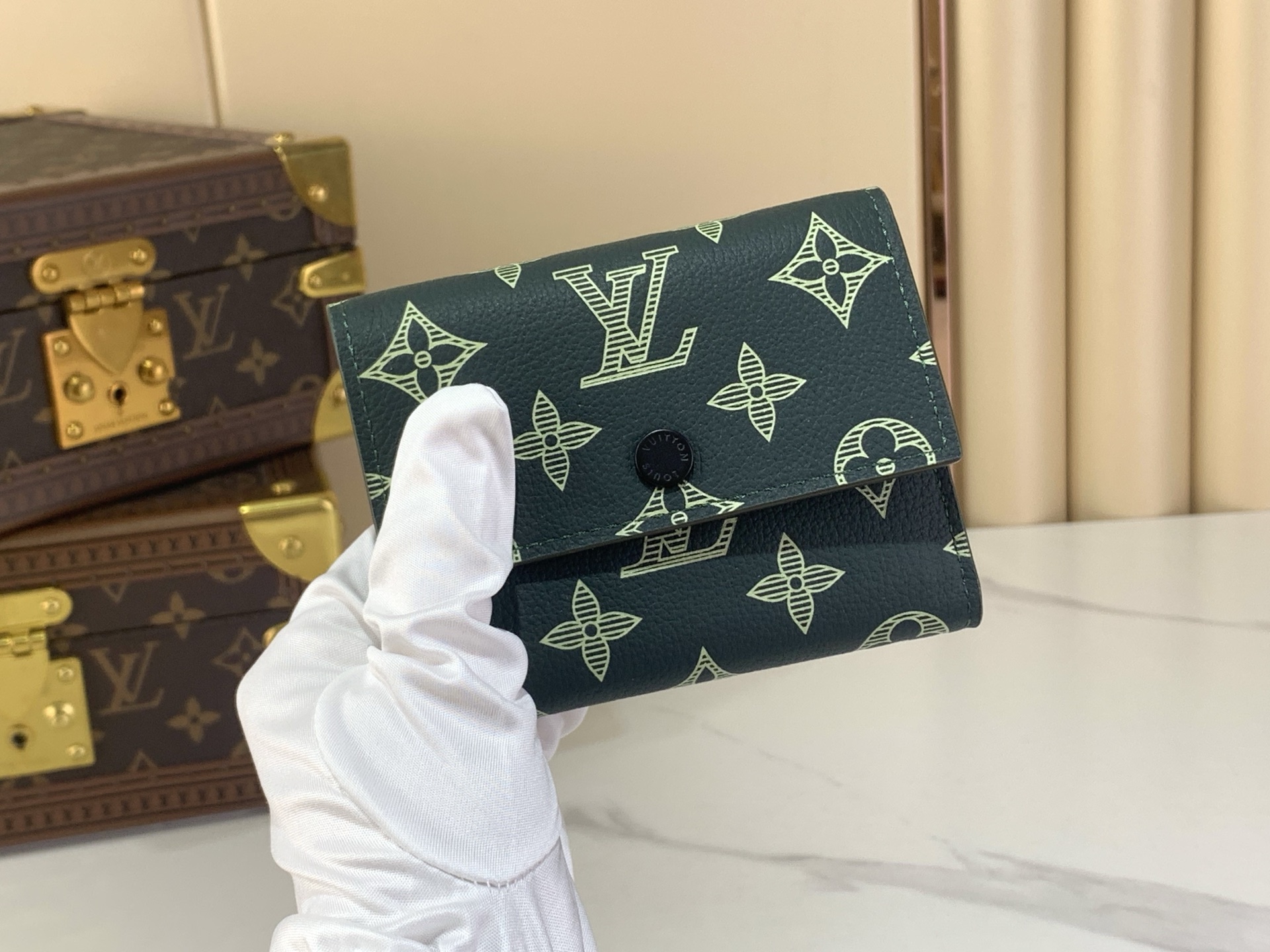 Louis Vuitton Basic Bag Cow Leather Green M-s