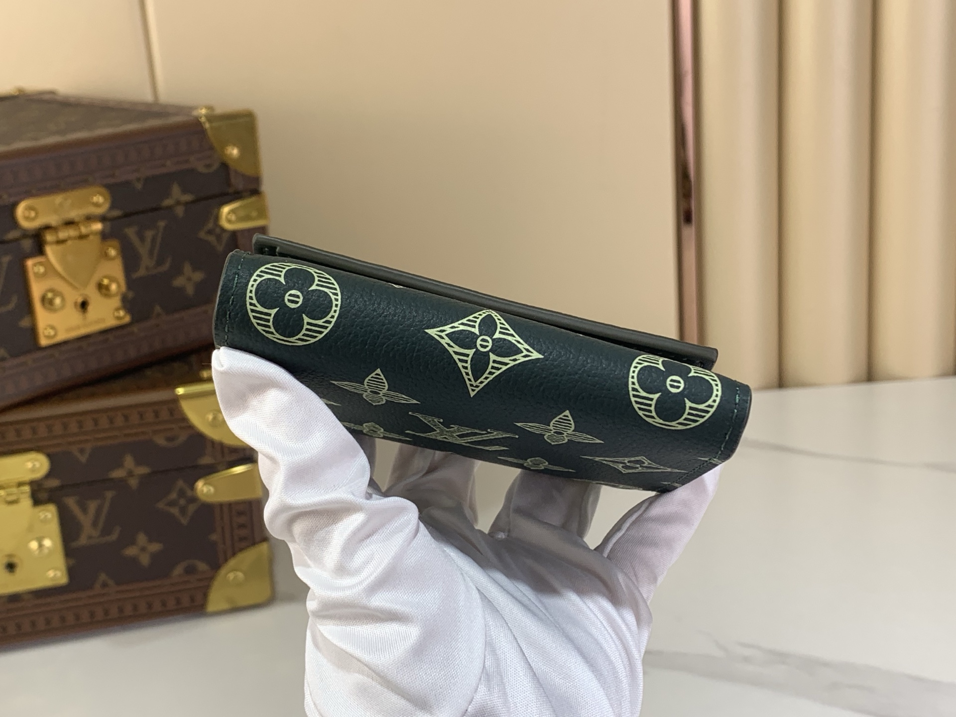 Louis Vuitton Basic Bag Cow Leather Green M-s