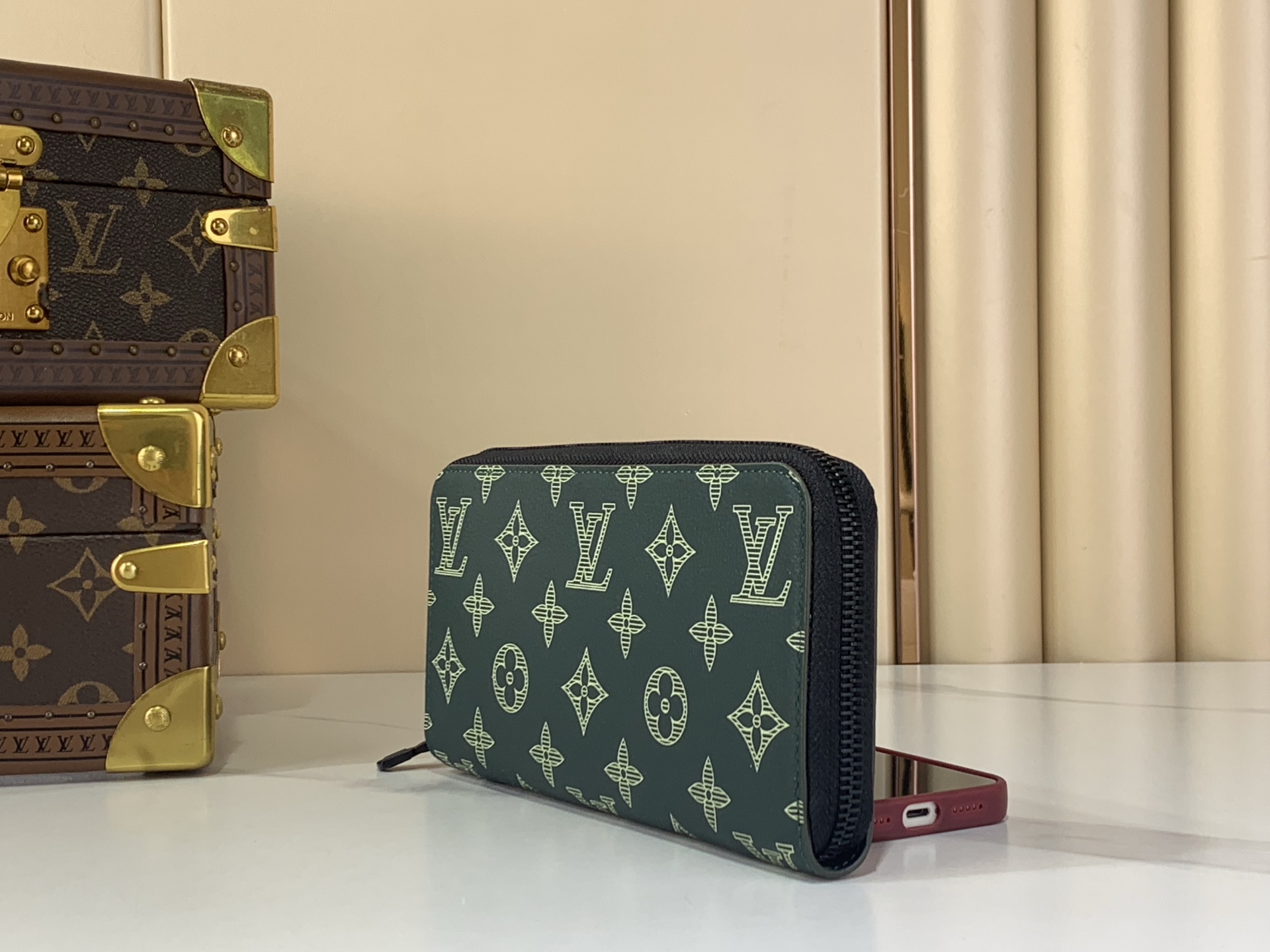 Louis Vuitton Basic Bag Cow Leather Green M-l