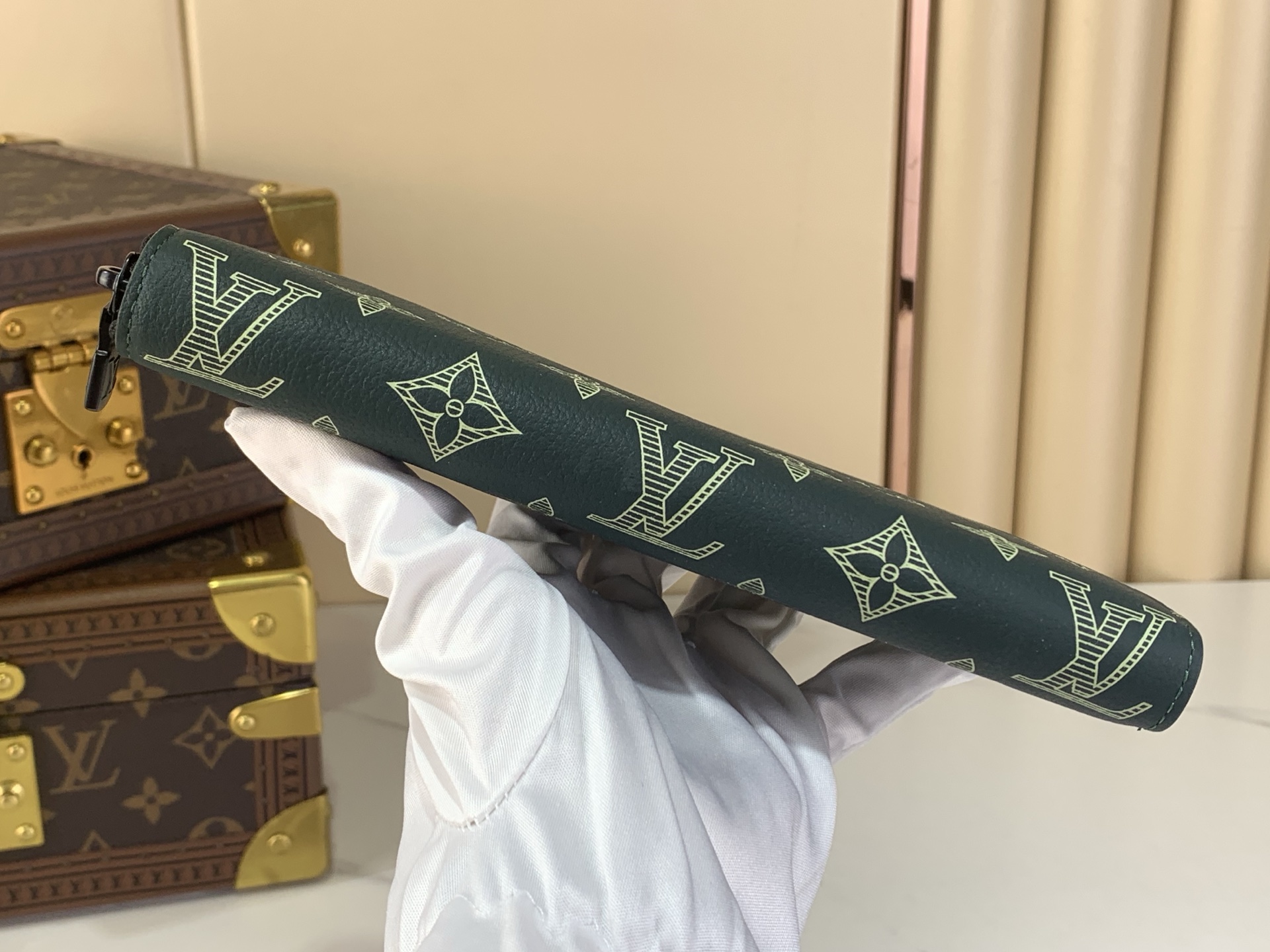 Louis Vuitton Basic Bag Cow Leather Green M-l