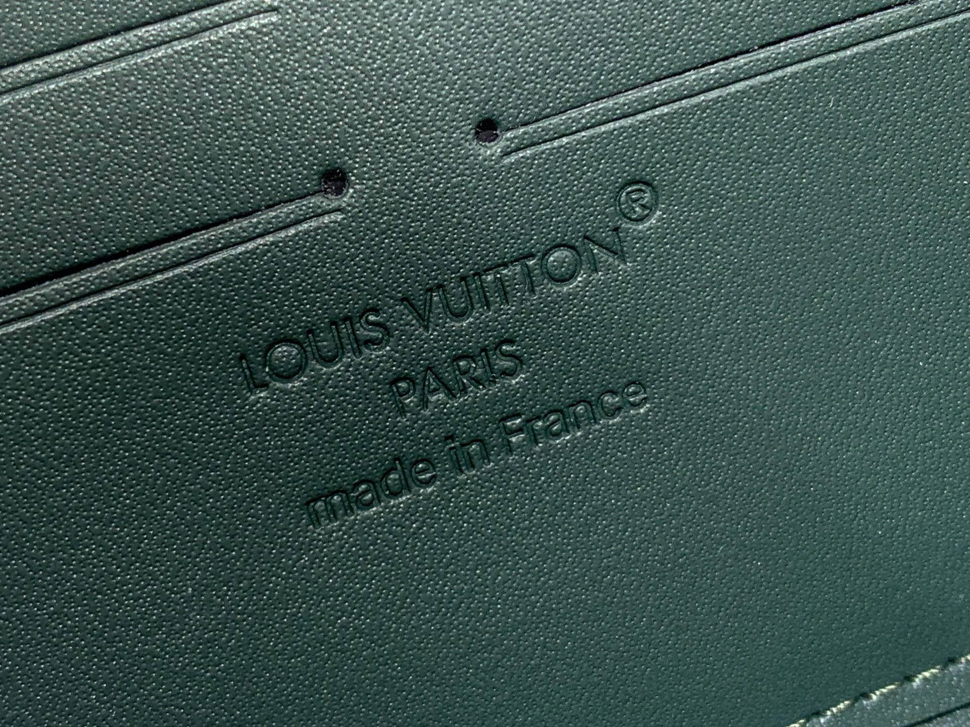 Louis Vuitton Basic Bag Cow Leather Green M-l