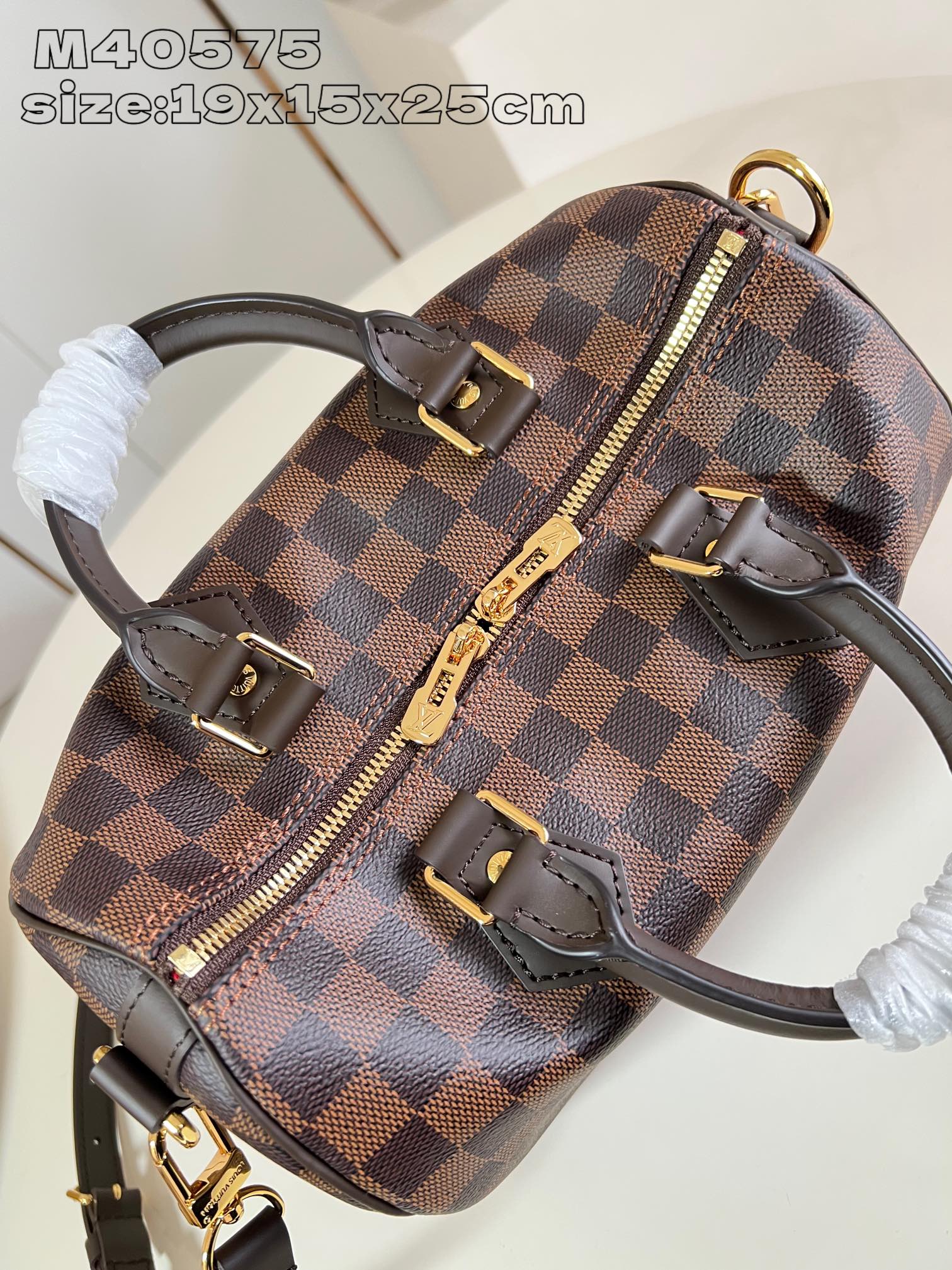 Louis Vuitton Basic Bag Canvas M-l-s