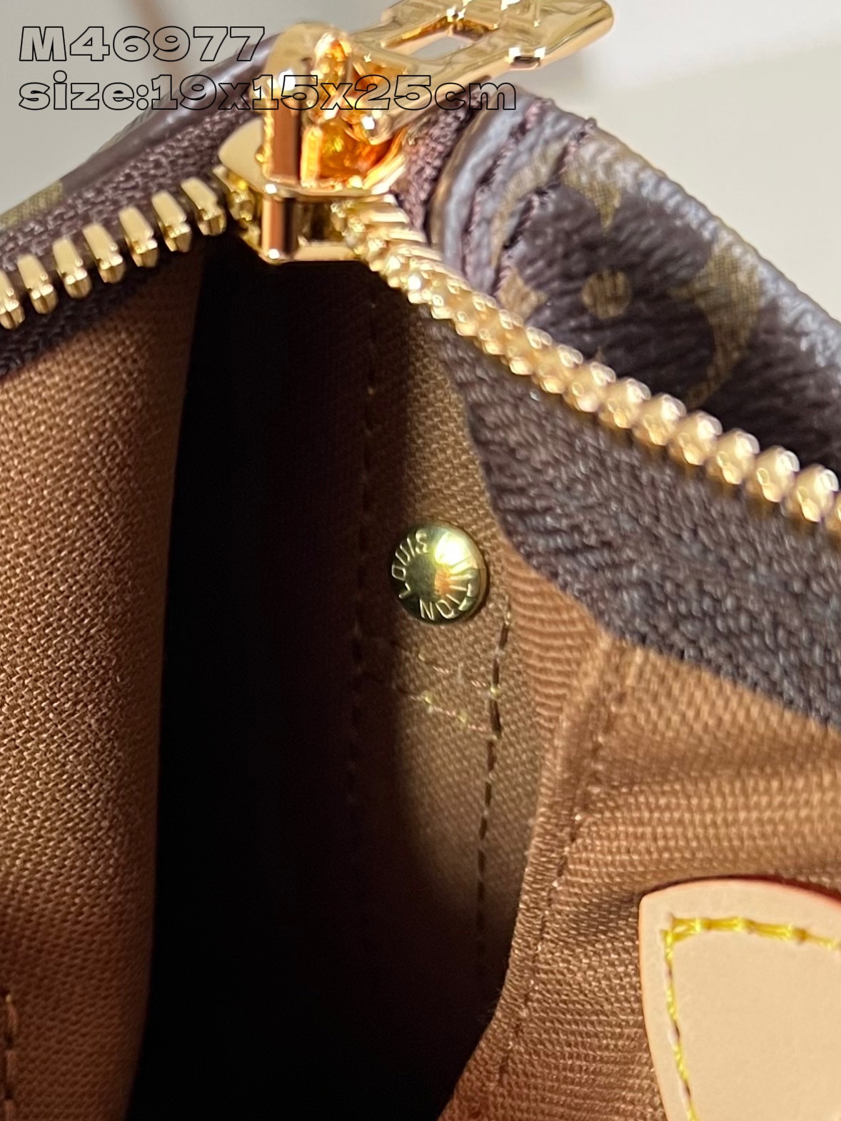 Louis Vuitton Basic Bag Canvas M-l-s