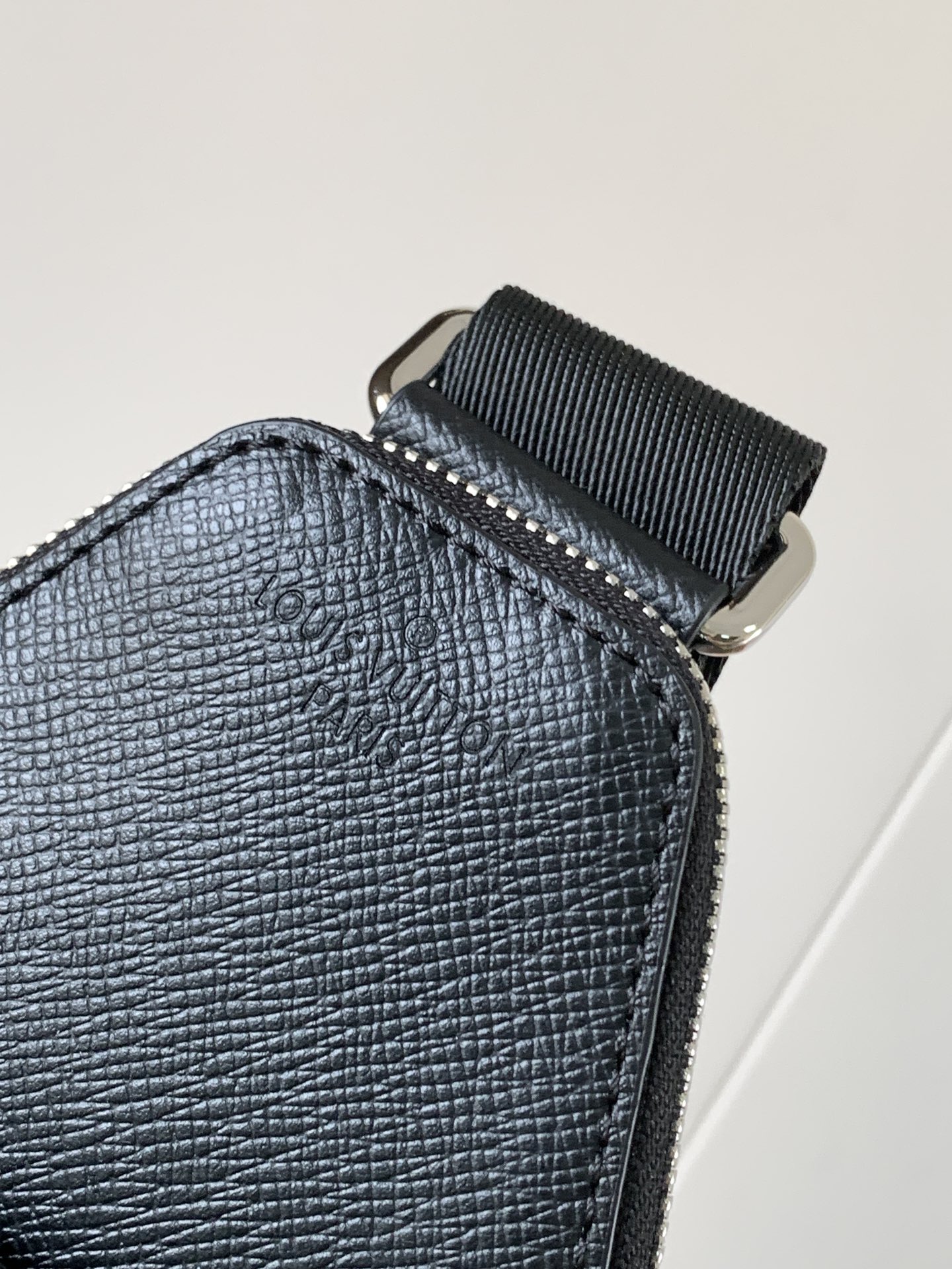 Louis Vuitton Shoulder Bag Cow Leather Black M