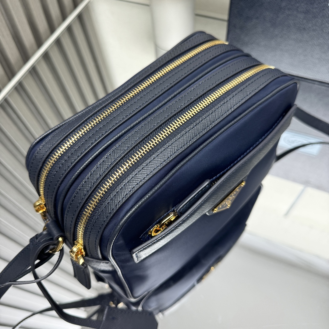 Prada Basic Bag Cow Leather Waterproof M