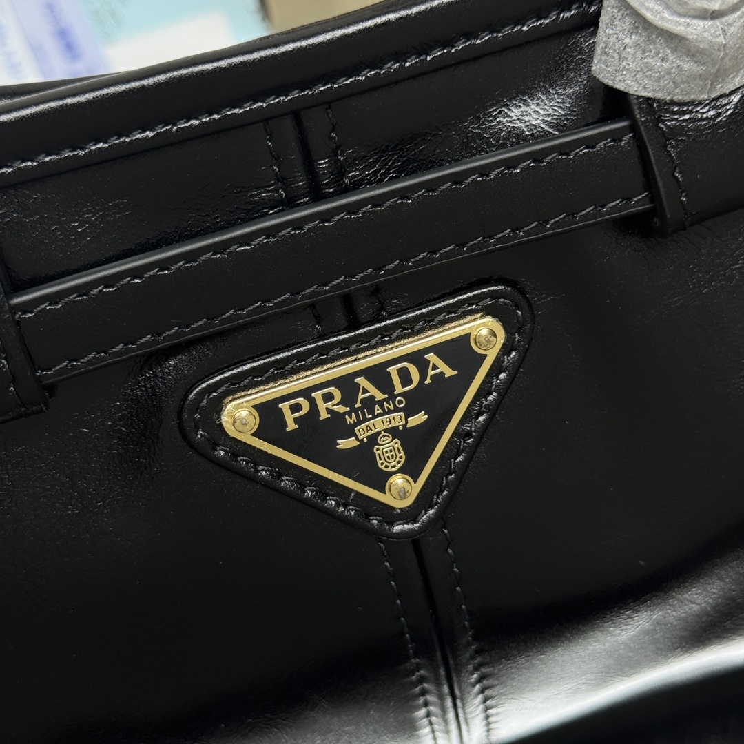 Prada Tote Bag M-l-s