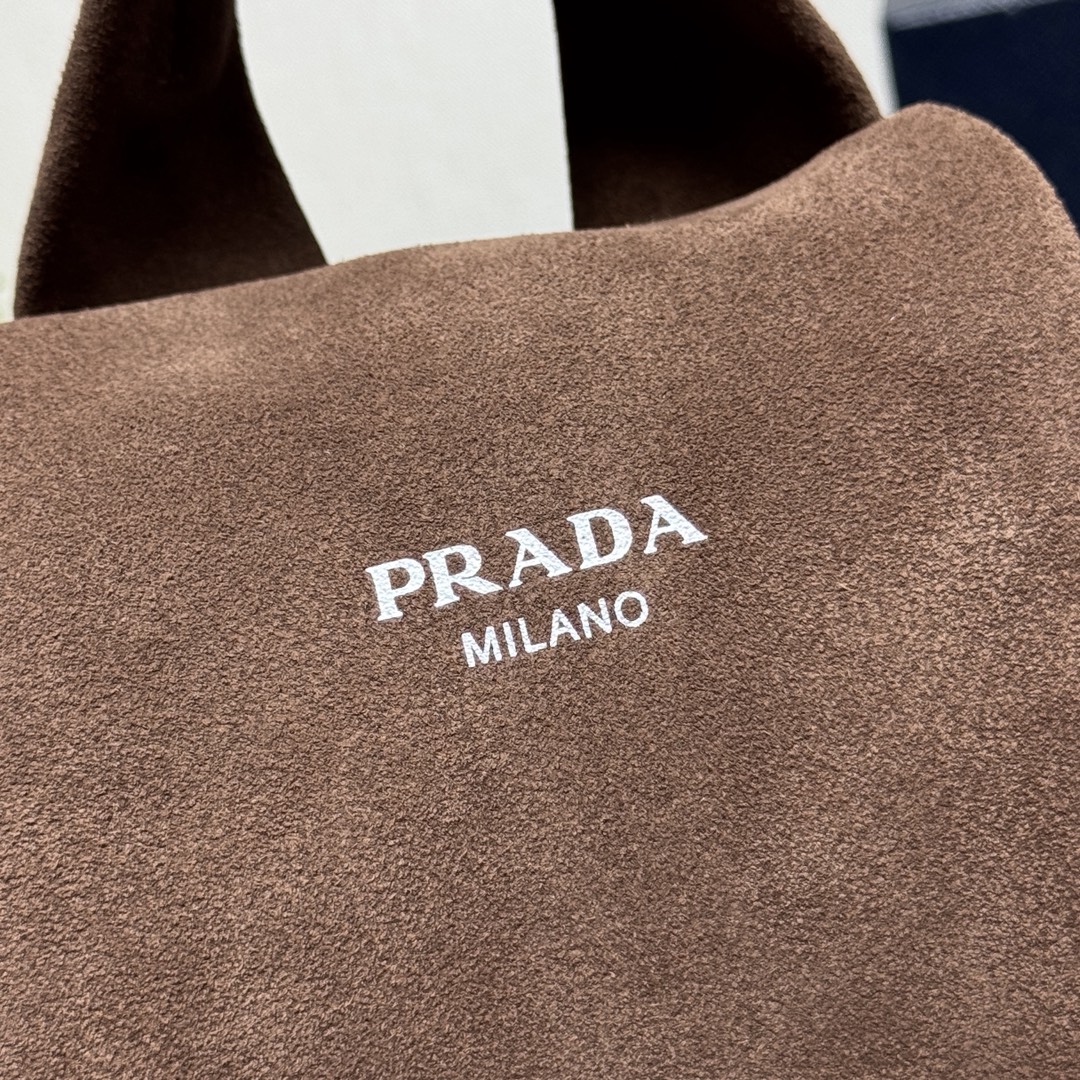 Prada Basic Bag Sheepskin 11cm