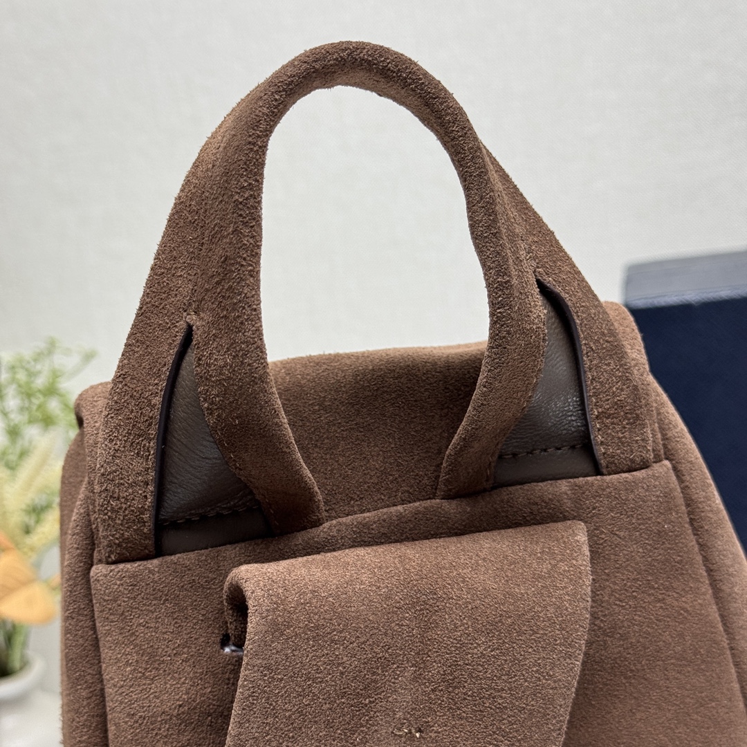 Prada Basic Bag Sheepskin 11cm