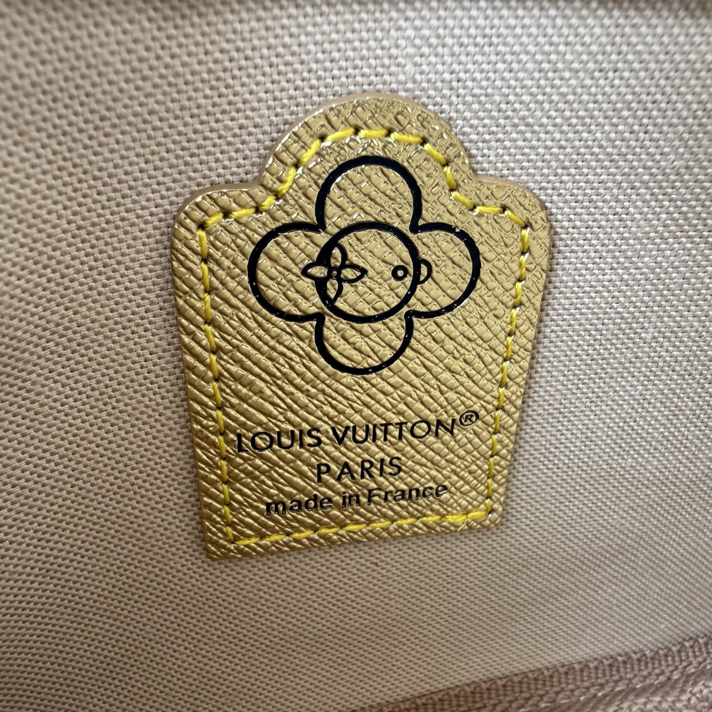 Louis Vuitton Basic Bag Cow Leather Gold M