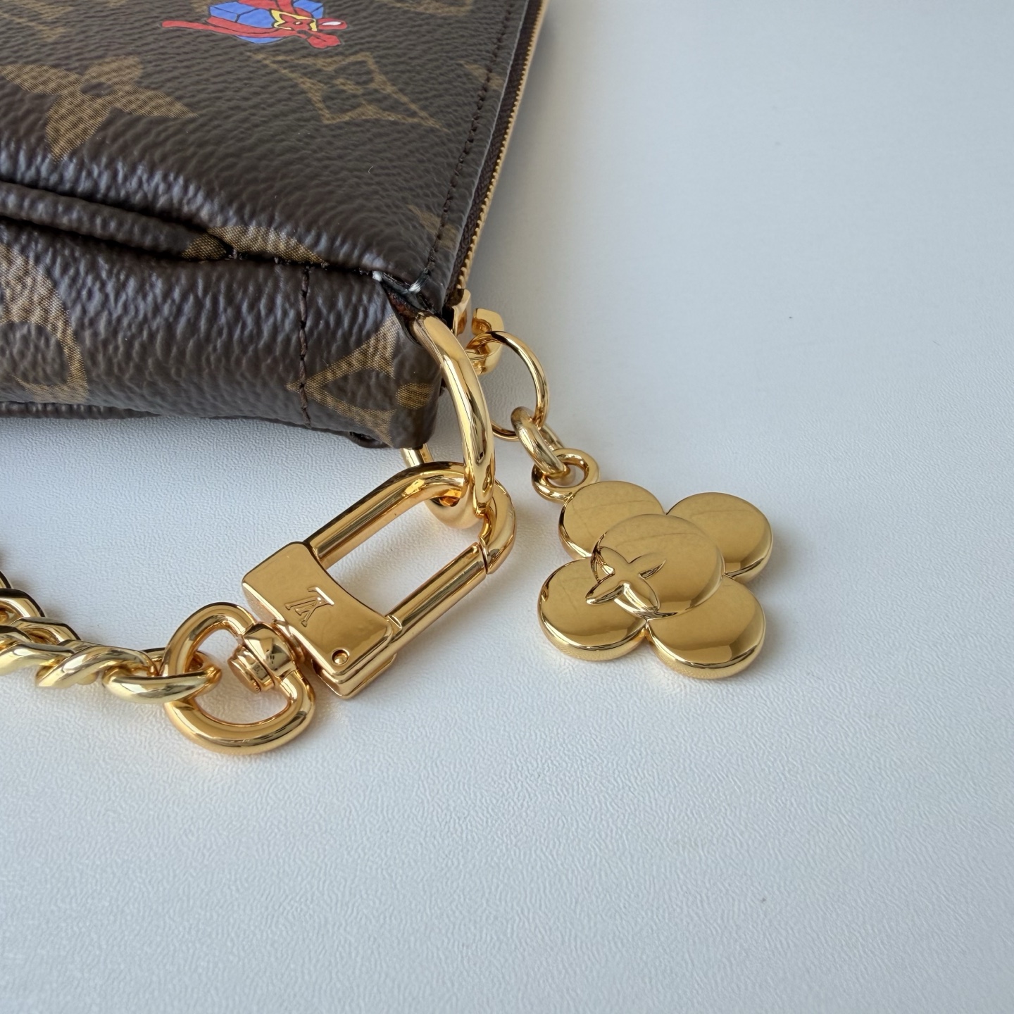 Louis Vuitton Basic Bag Cow Leather Gold M